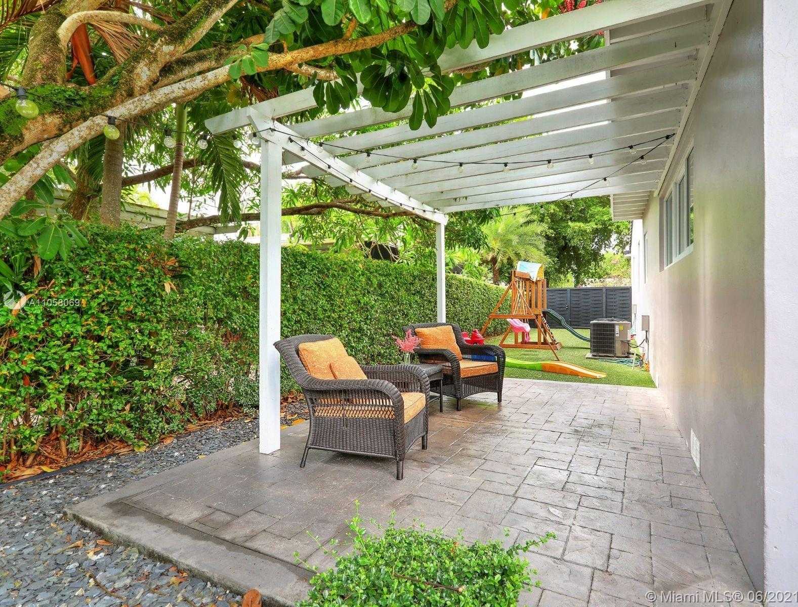 Small Image of 6347 SOUTH WEST 10 TER, West Miami Number 18