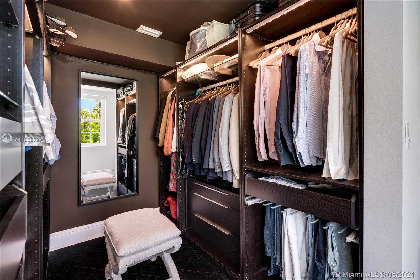 Small Image of 4288 SOUTH DOUGLAS RD, Coconut Grove Number 34