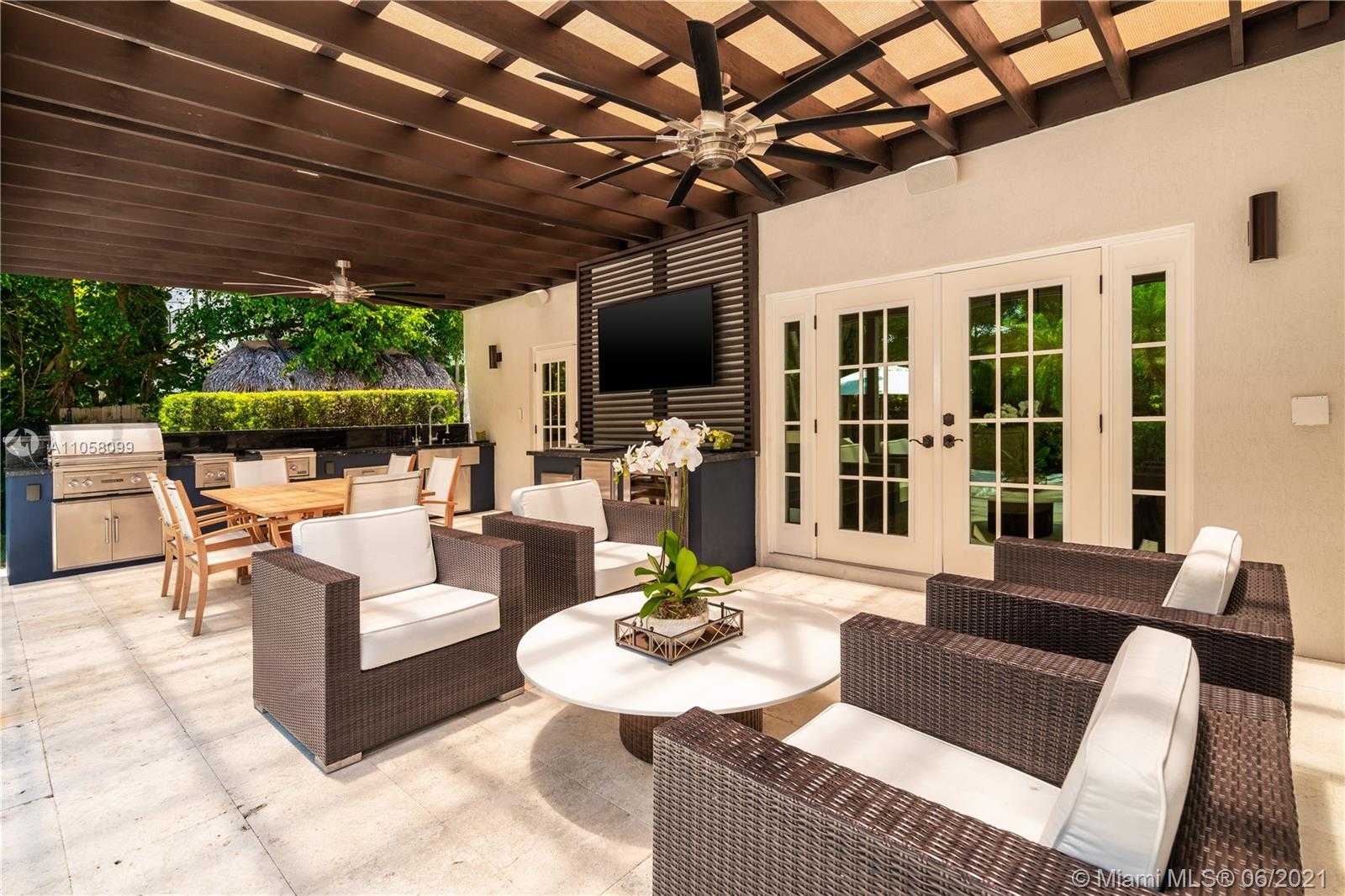Small Image of 4288 SOUTH DOUGLAS RD, Coconut Grove Number 46