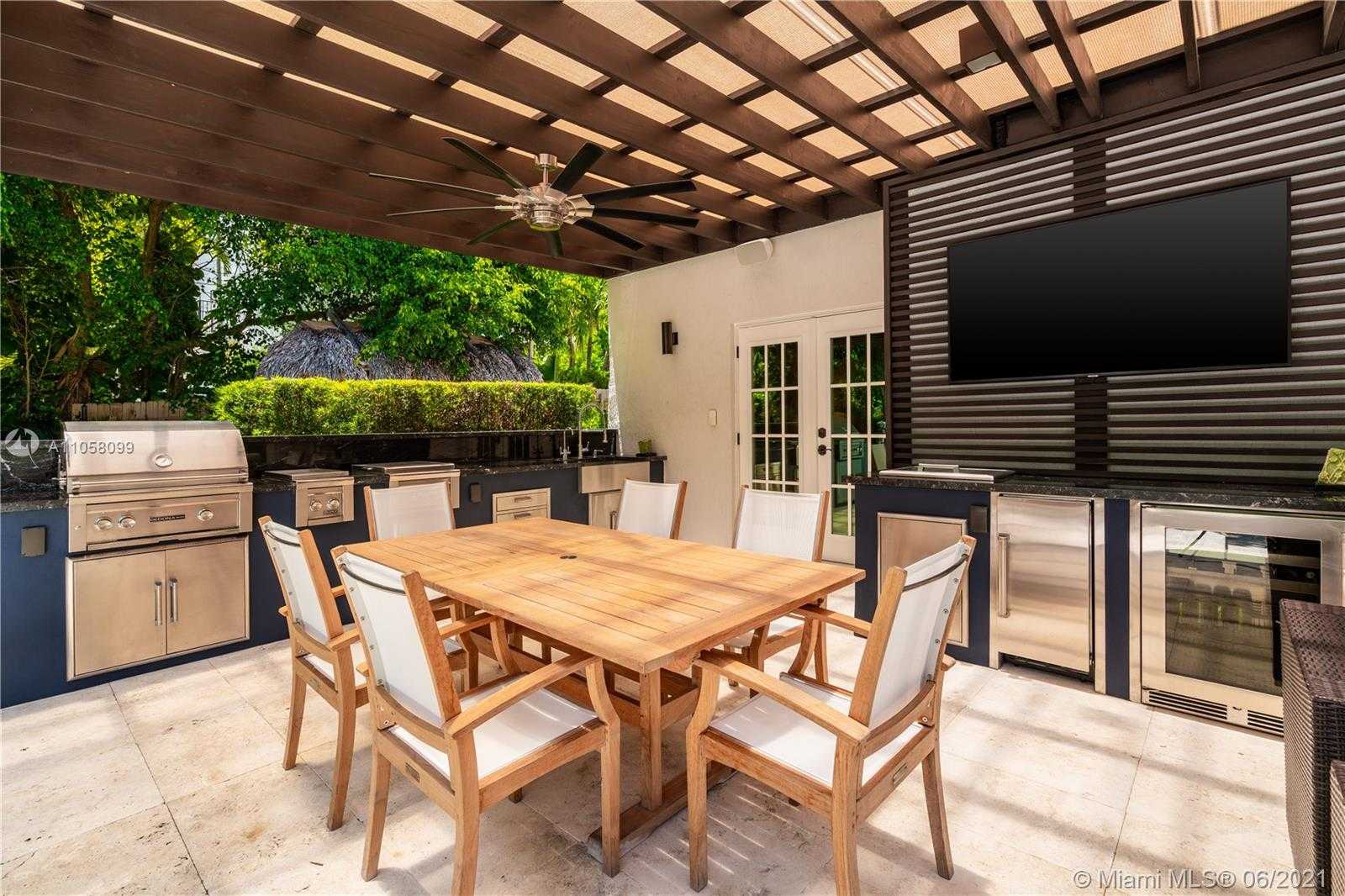 Small Image of 4288 SOUTH DOUGLAS RD, Coconut Grove Number 47