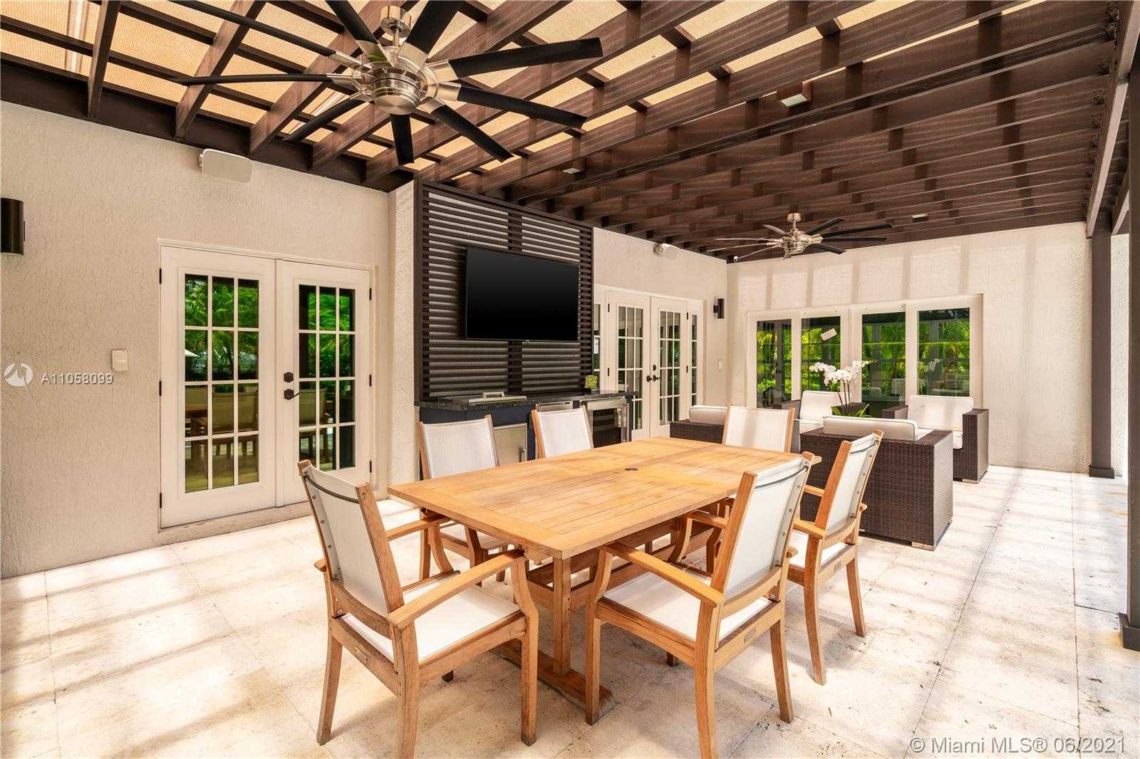 Small Image of 4288 SOUTH DOUGLAS RD, Coconut Grove Number 48