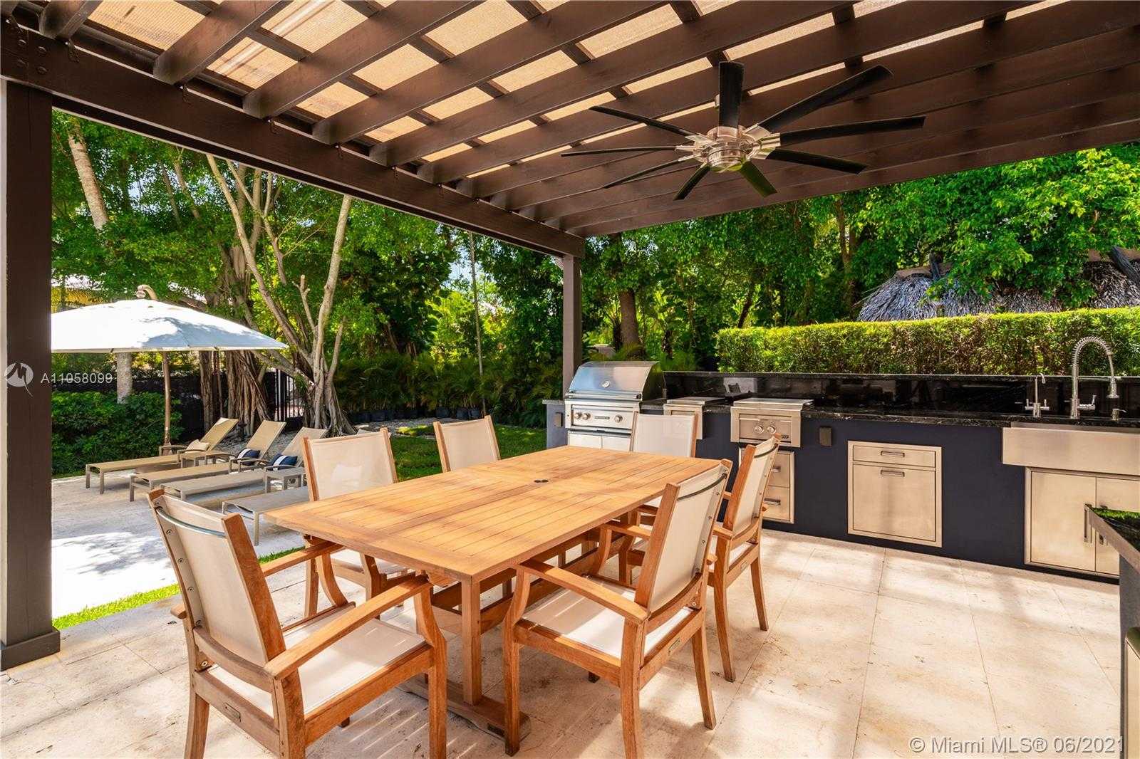 Small Image of 4288 SOUTH DOUGLAS RD, Coconut Grove Number 50