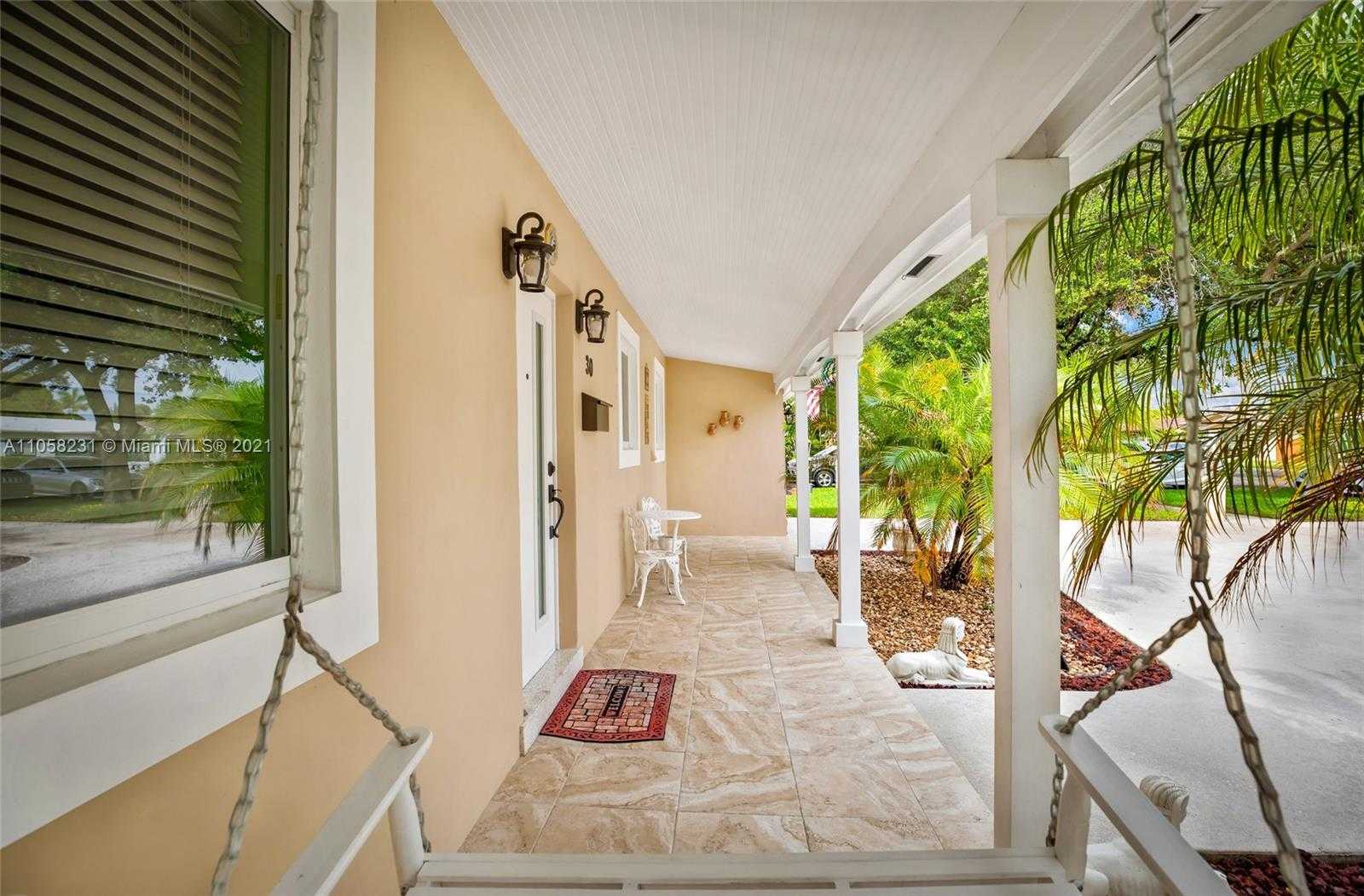 Small Image of 30 BENTLEY DR, Miami Springs Number 13