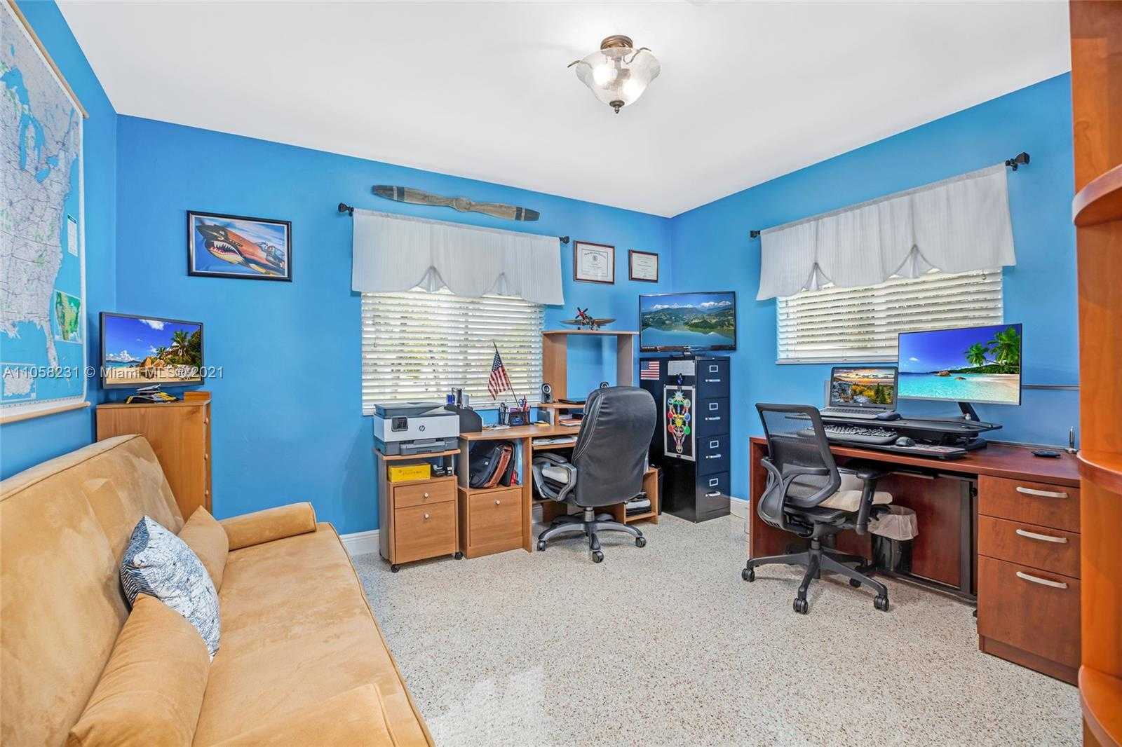 Small Image of 30 BENTLEY DR, Miami Springs Number 27