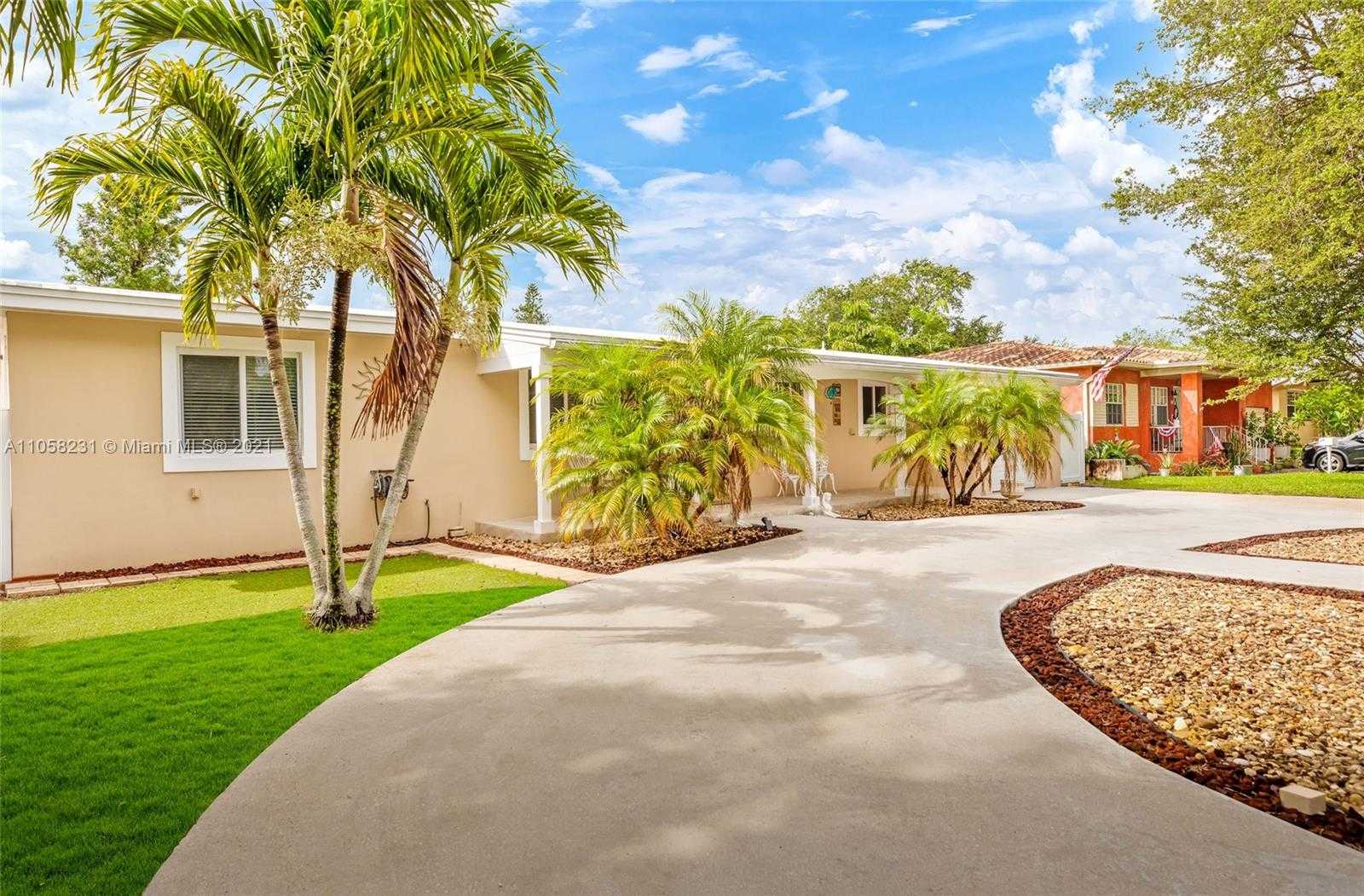Small Image of 30 BENTLEY DR, Miami Springs Number 9