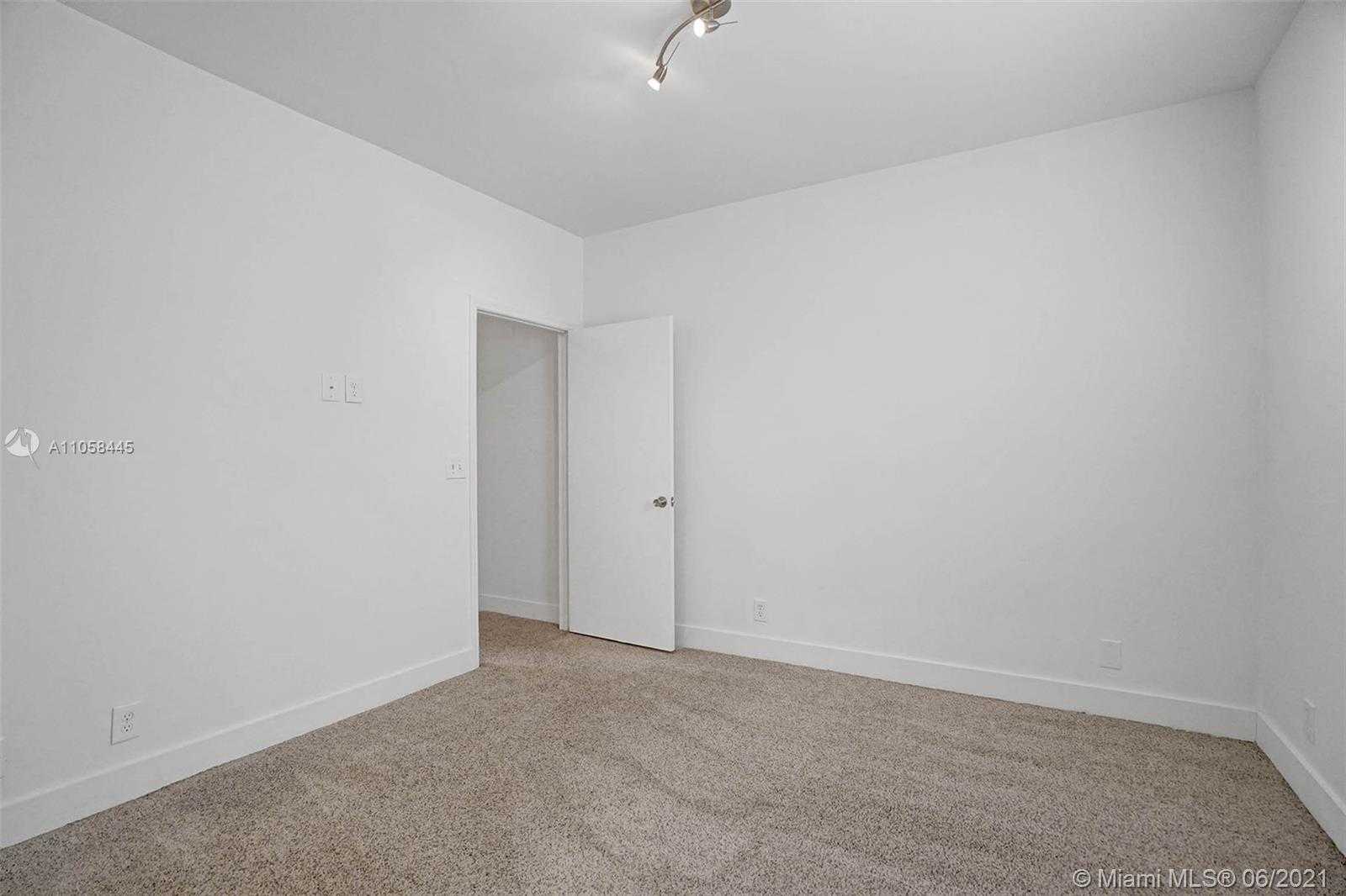 Small Image of 1530 CORONADO RD, Weston Number 22