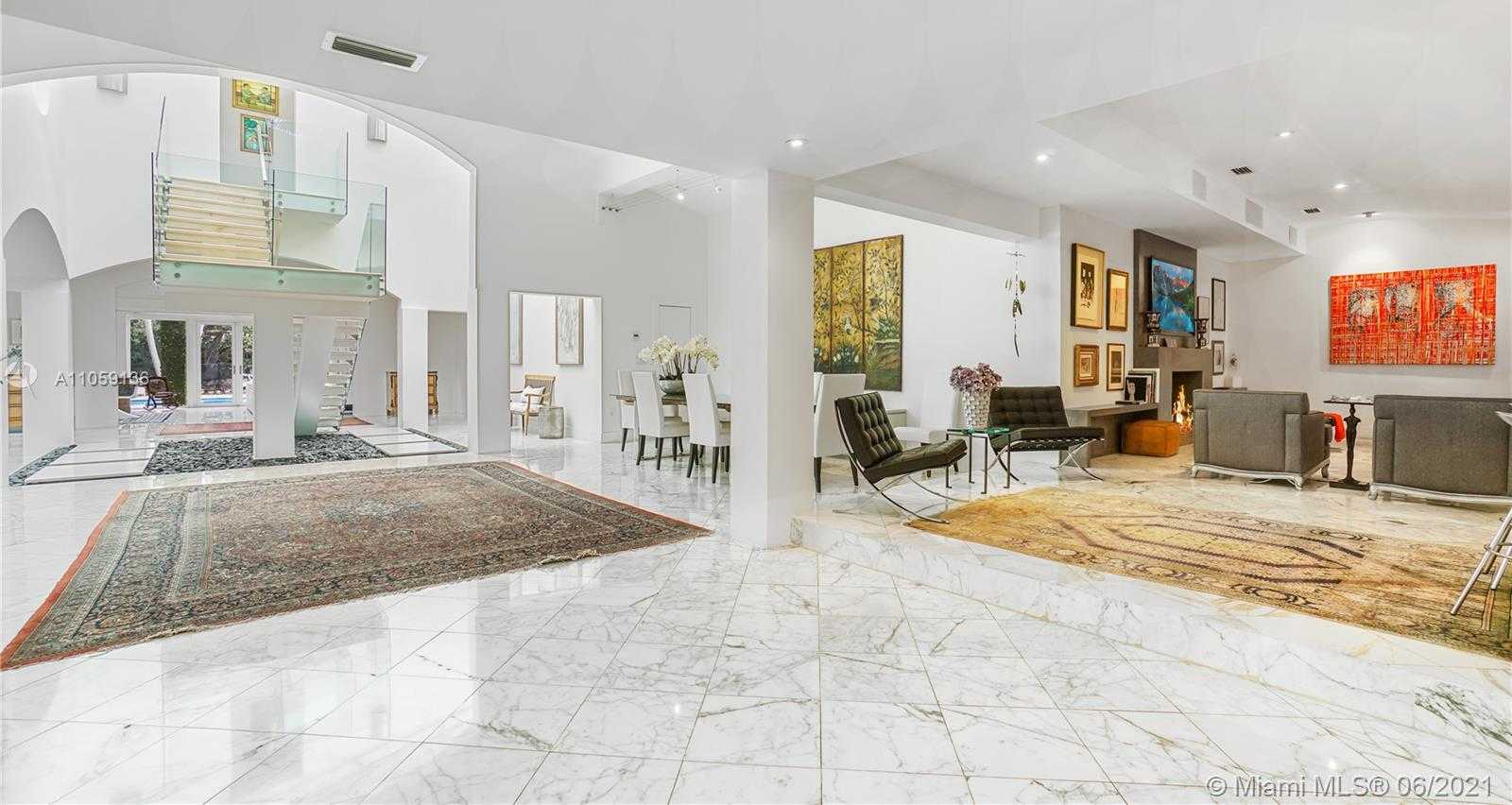 Small Image of 755 BLUE RD, Coral Gables Number 10