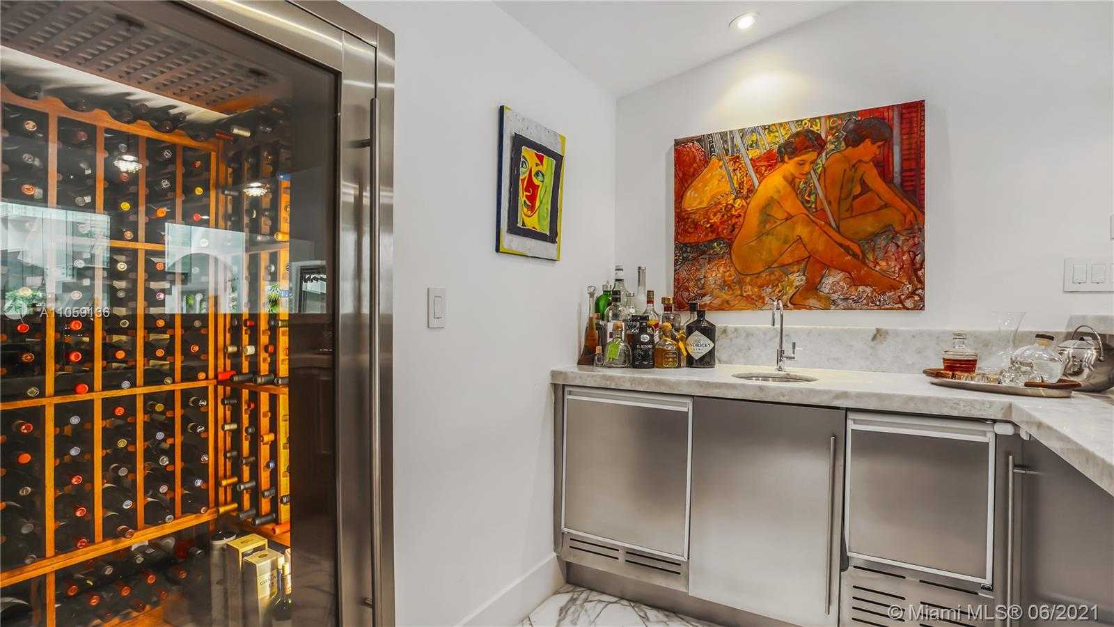Small Image of 755 BLUE RD, Coral Gables Number 15