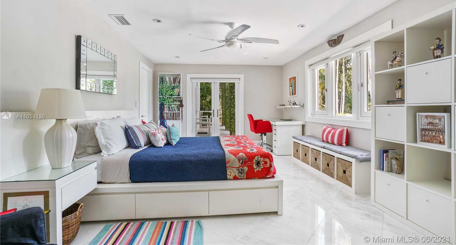Small Image of 755 BLUE RD, Coral Gables Number 29