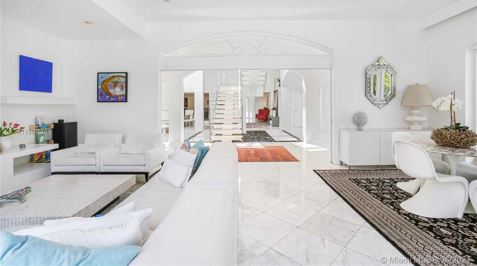 Small Image of 755 BLUE RD, Coral Gables Number 48