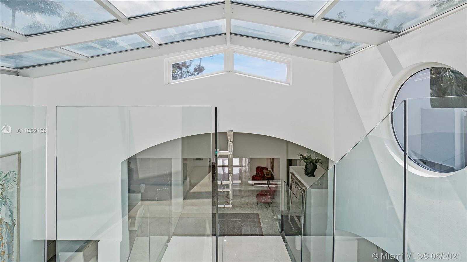 Small Image of 755 BLUE RD, Coral Gables Number 50