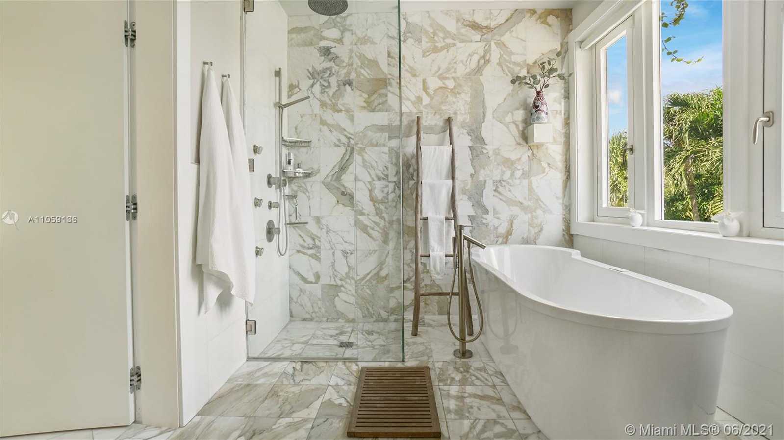 Small Image of 755 BLUE RD, Coral Gables Number 56