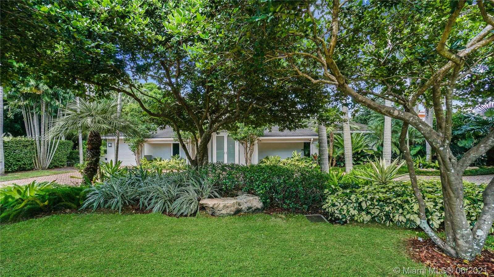 Small Image of 755 BLUE RD, Coral Gables Number 62