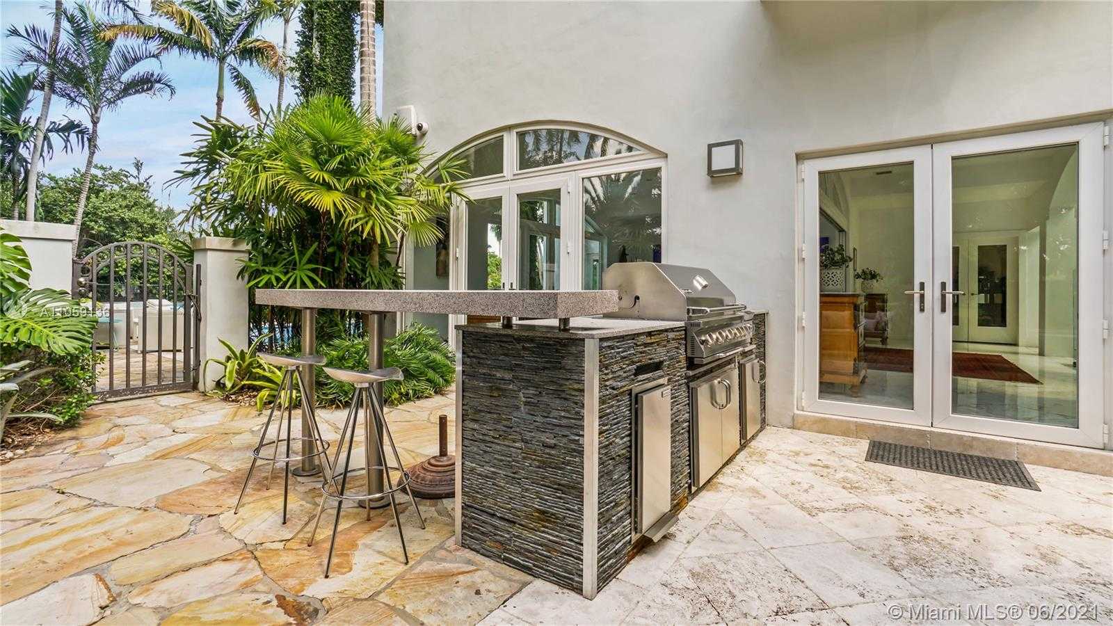 Small Image of 755 BLUE RD, Coral Gables Number 66