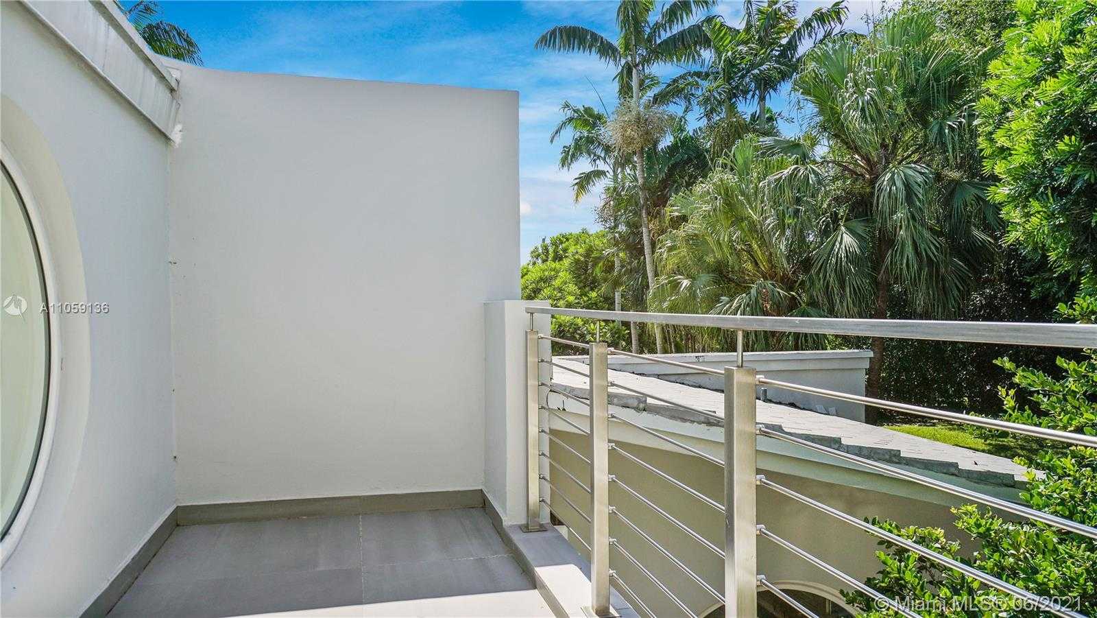 Small Image of 755 BLUE RD, Coral Gables Number 67