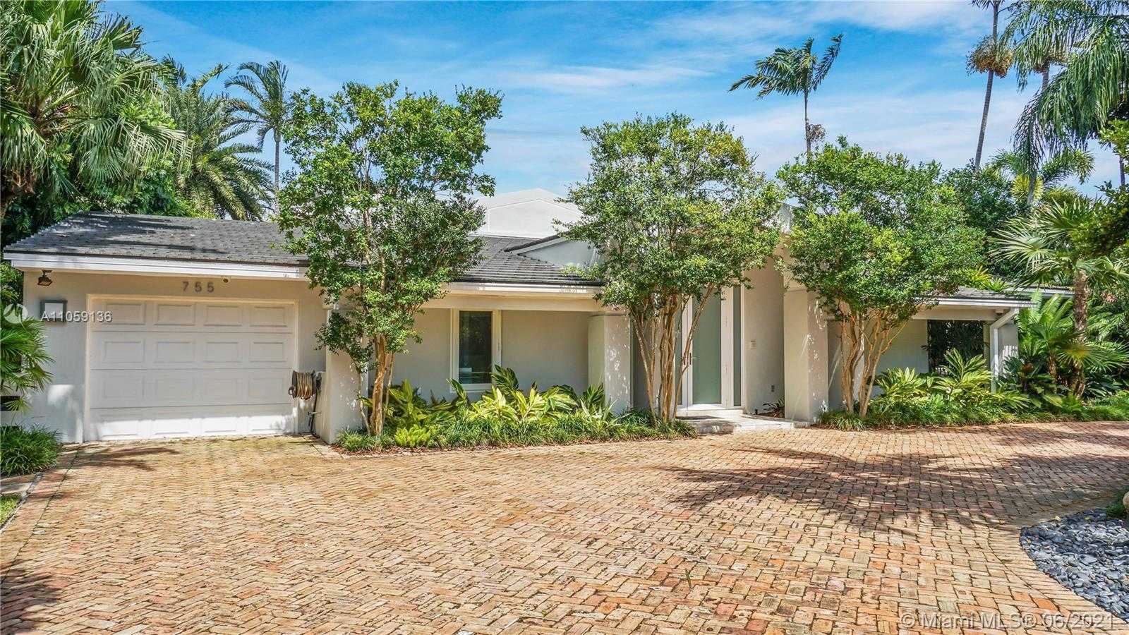 Small Image of 755 BLUE RD, Coral Gables Number 8