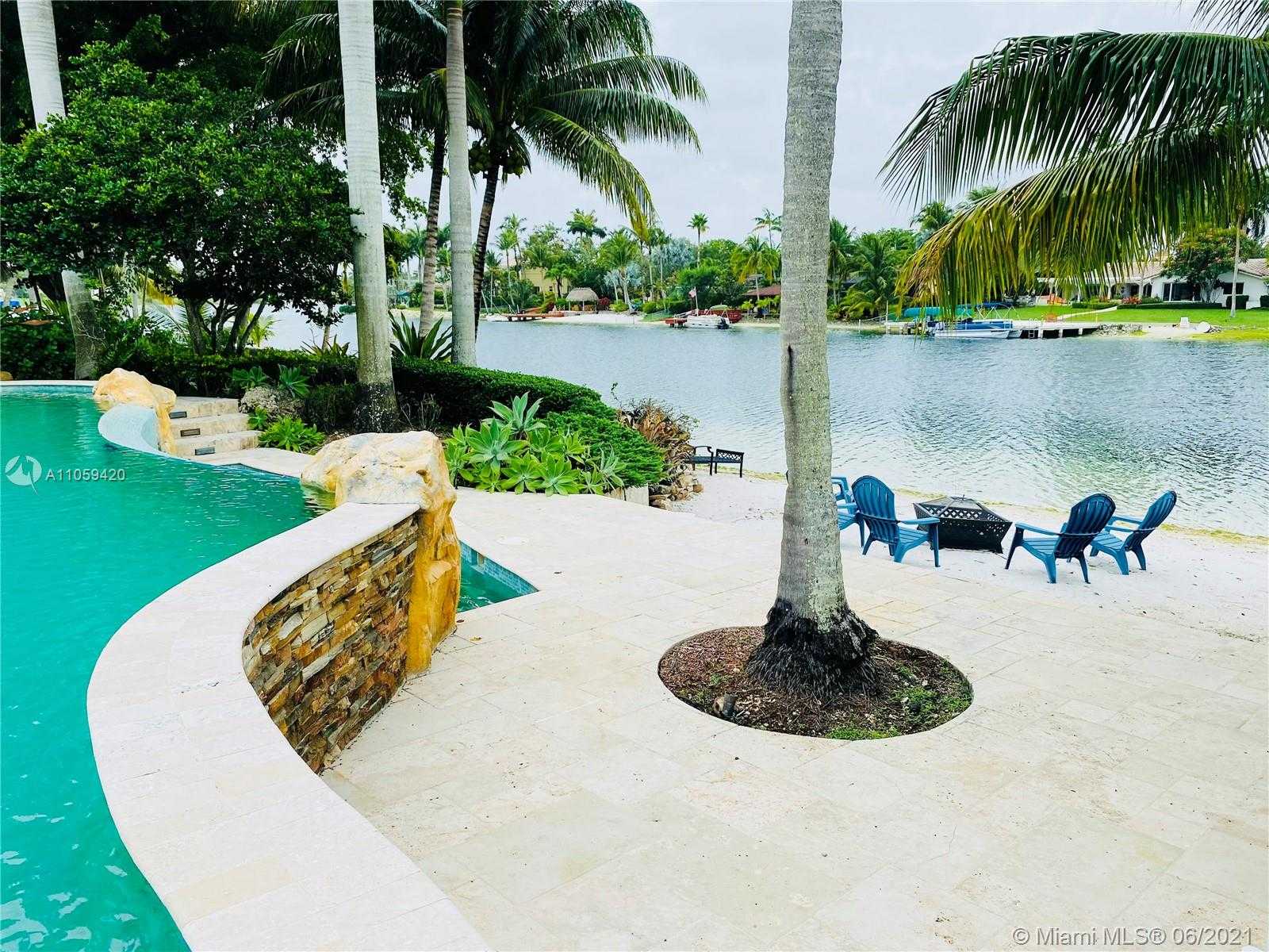 Small Image of 9345 SOUTH WEST 142ND ST, Miami Number 12