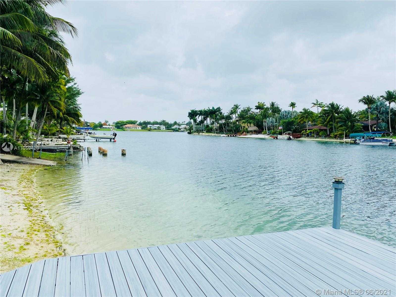 Small Image of 9345 SOUTH WEST 142ND ST, Miami Number 17