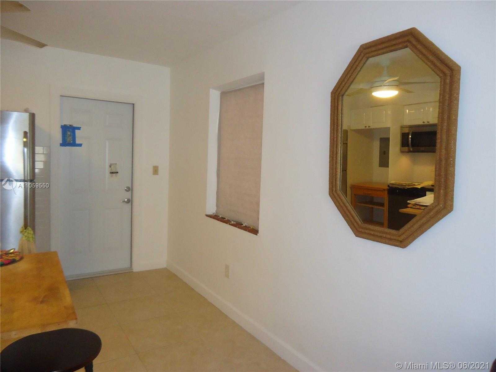 Small Image of 1350 NORTH EAST 153RD ST, North Miami Beach Number 16