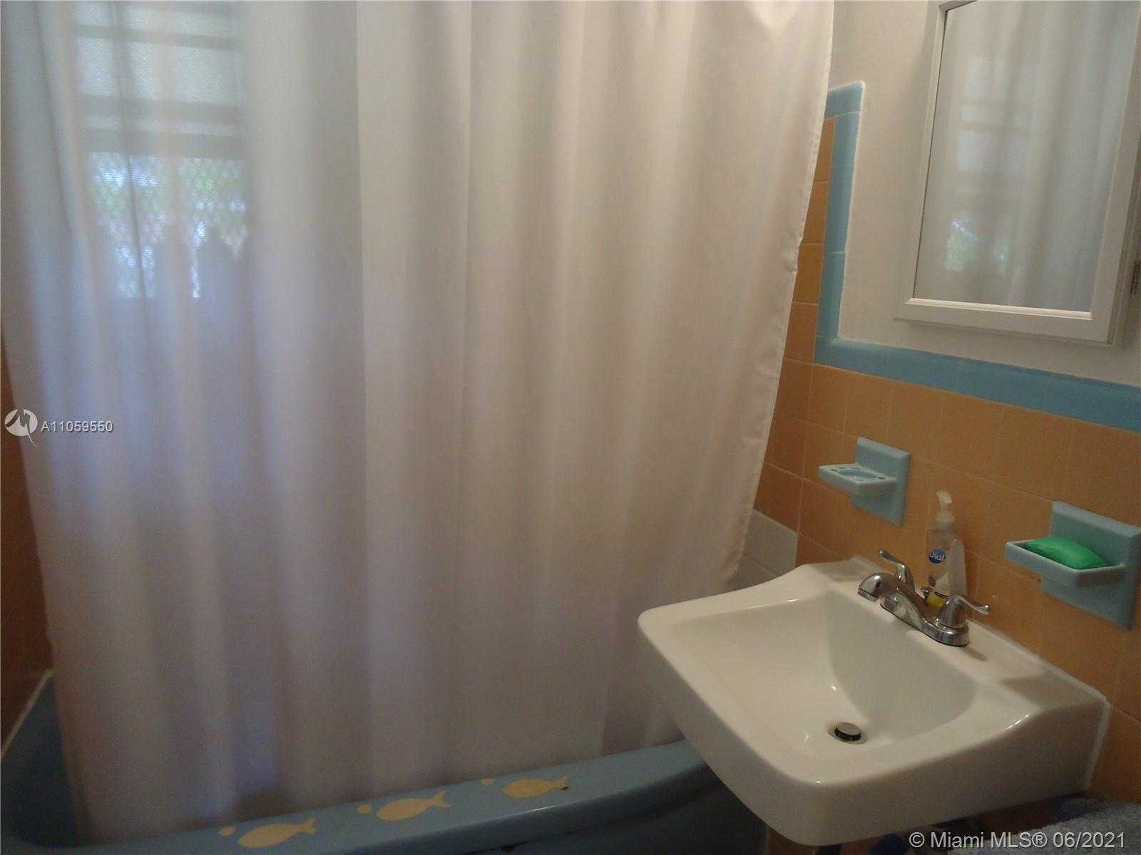 Small Image of 1350 NORTH EAST 153RD ST, North Miami Beach Number 19