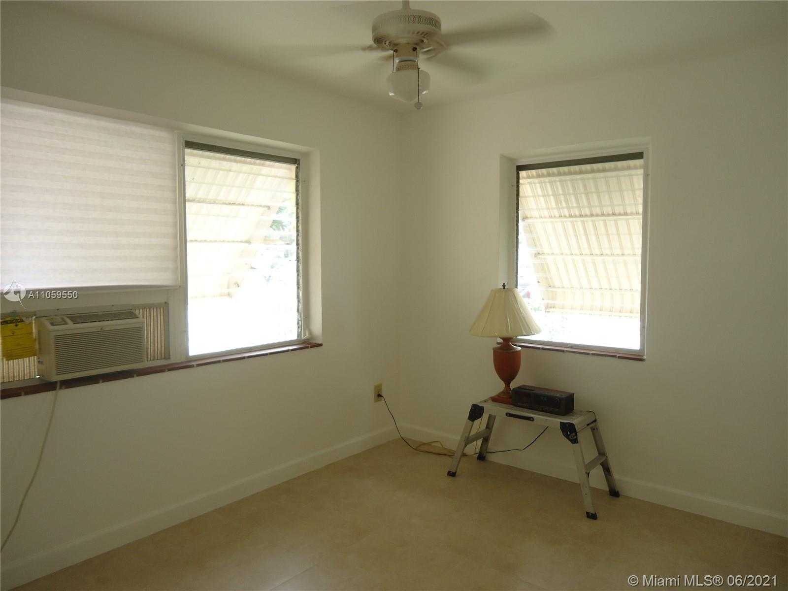 Small Image of 1350 NORTH EAST 153RD ST, North Miami Beach Number 20