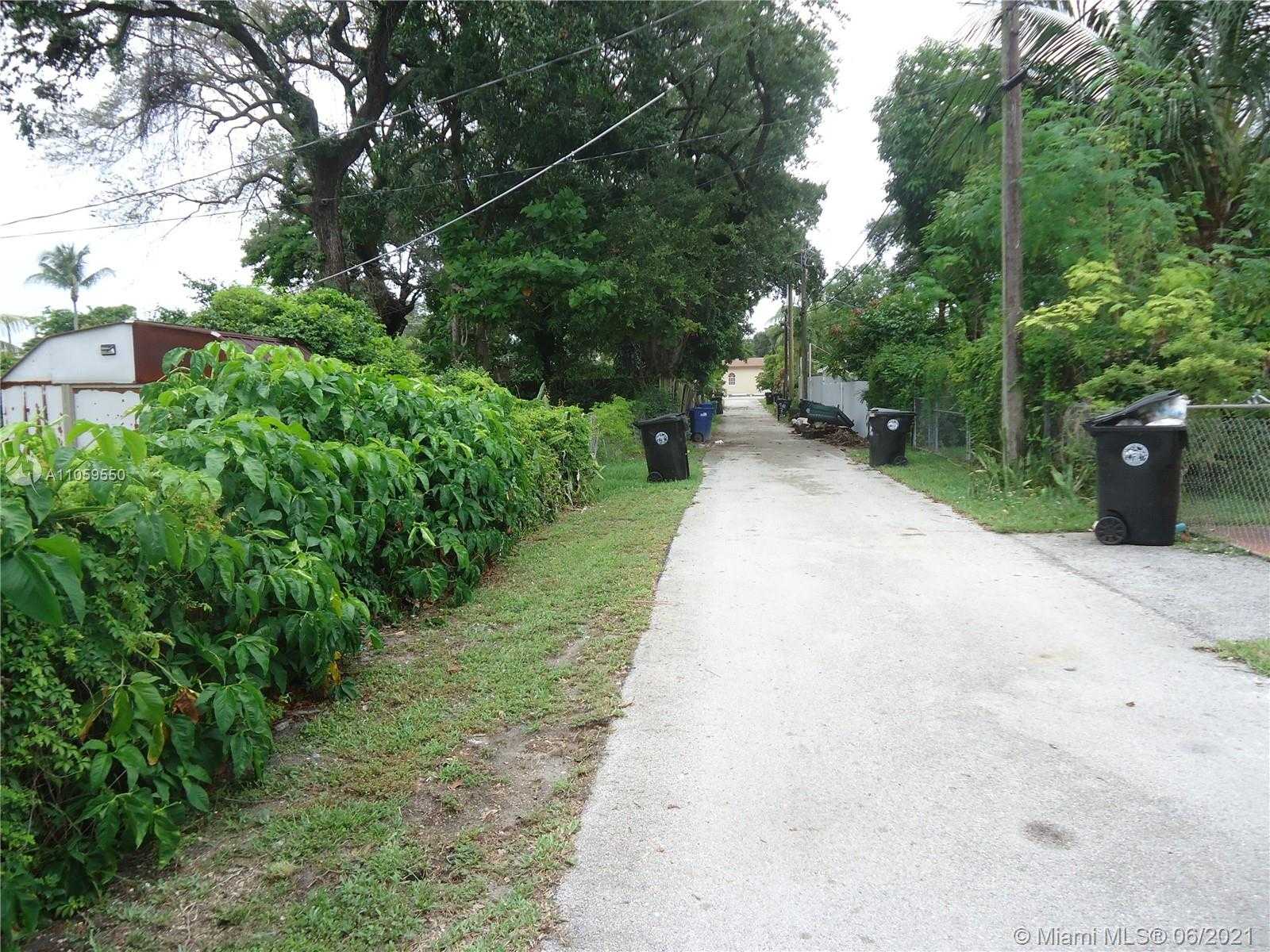 Small Image of 1350 NORTH EAST 153RD ST, North Miami Beach Number 28