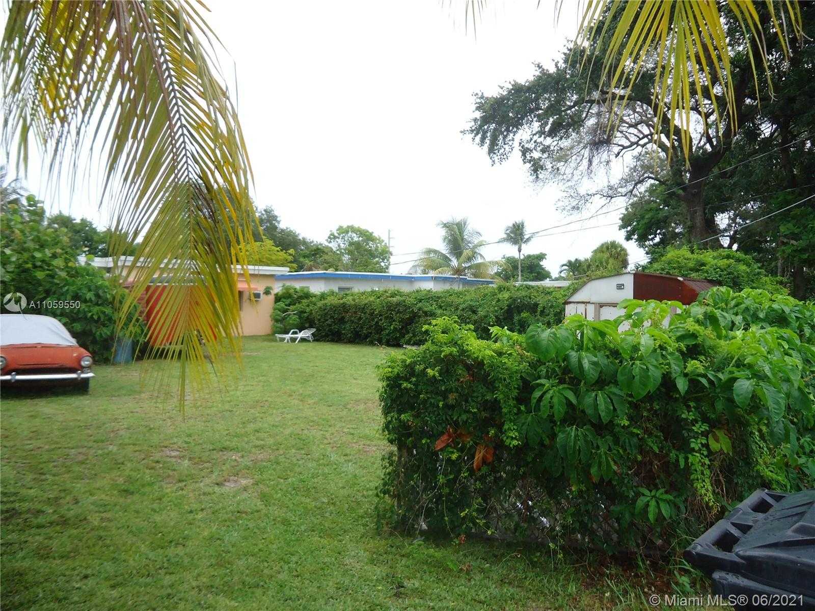 Small Image of 1350 NORTH EAST 153RD ST, North Miami Beach Number 30