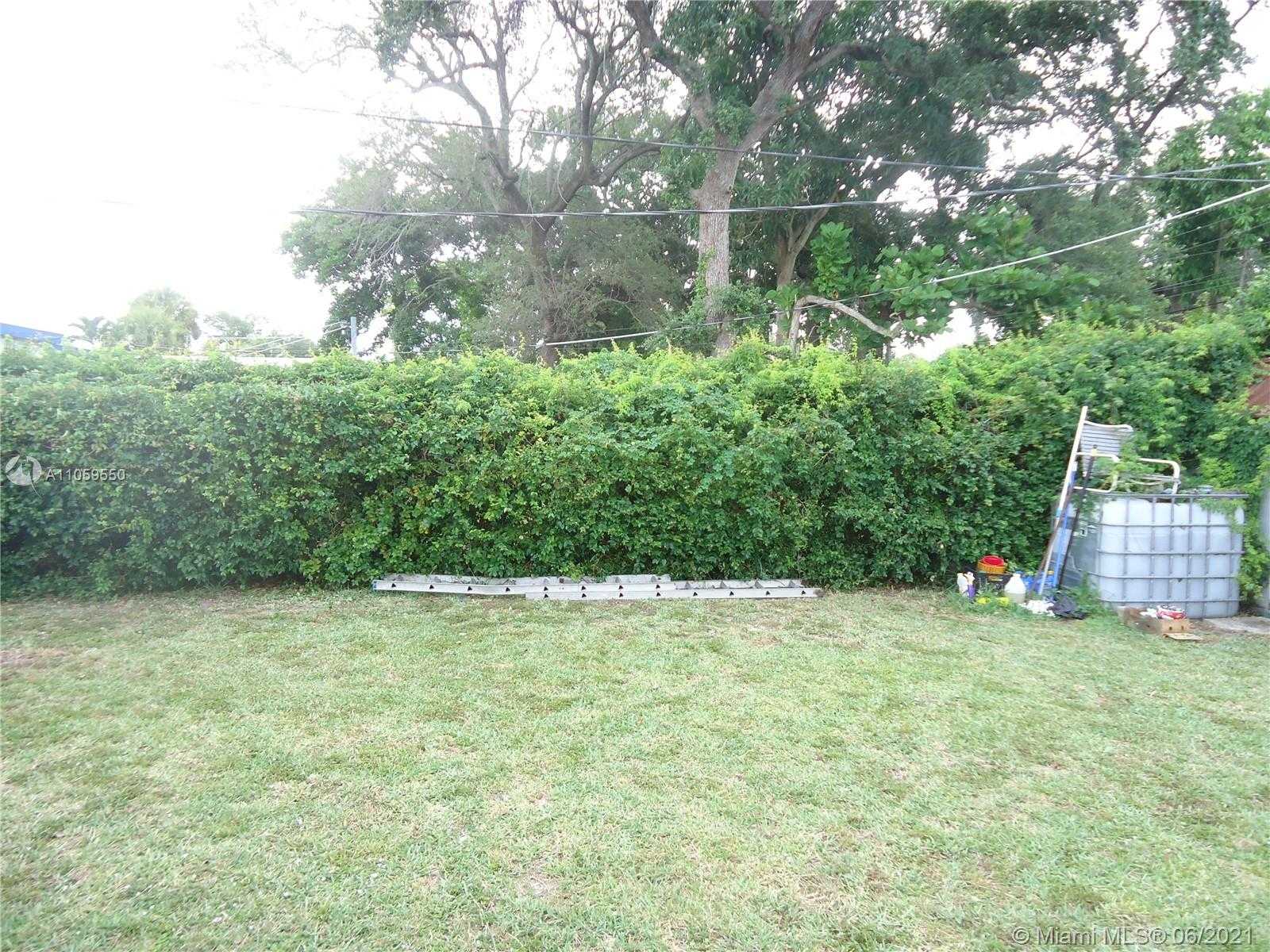 Small Image of 1350 NORTH EAST 153RD ST, North Miami Beach Number 32