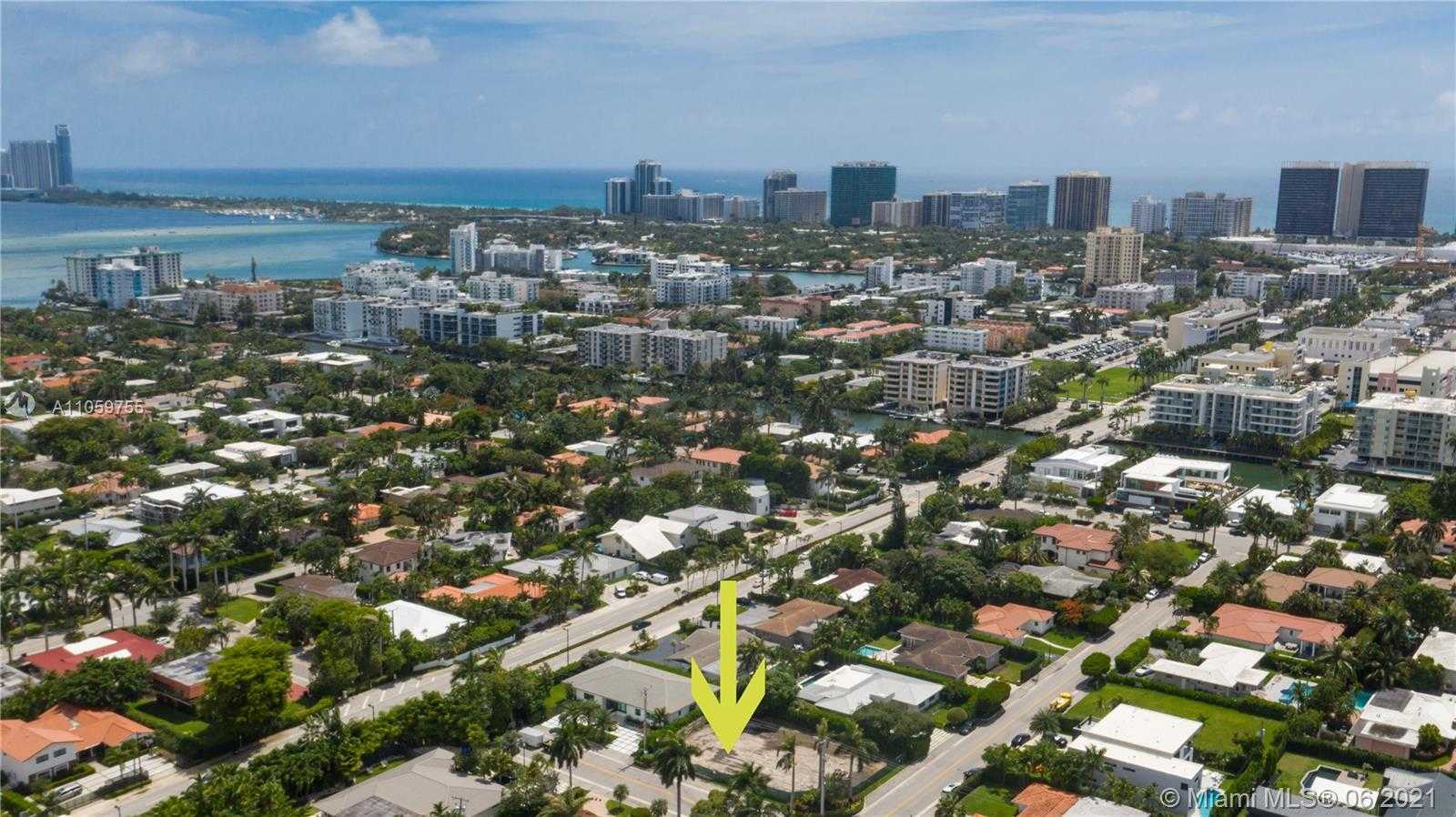 Small Image of 9525 BROADVIEW TER, Bay Harbor Islands Number 8
