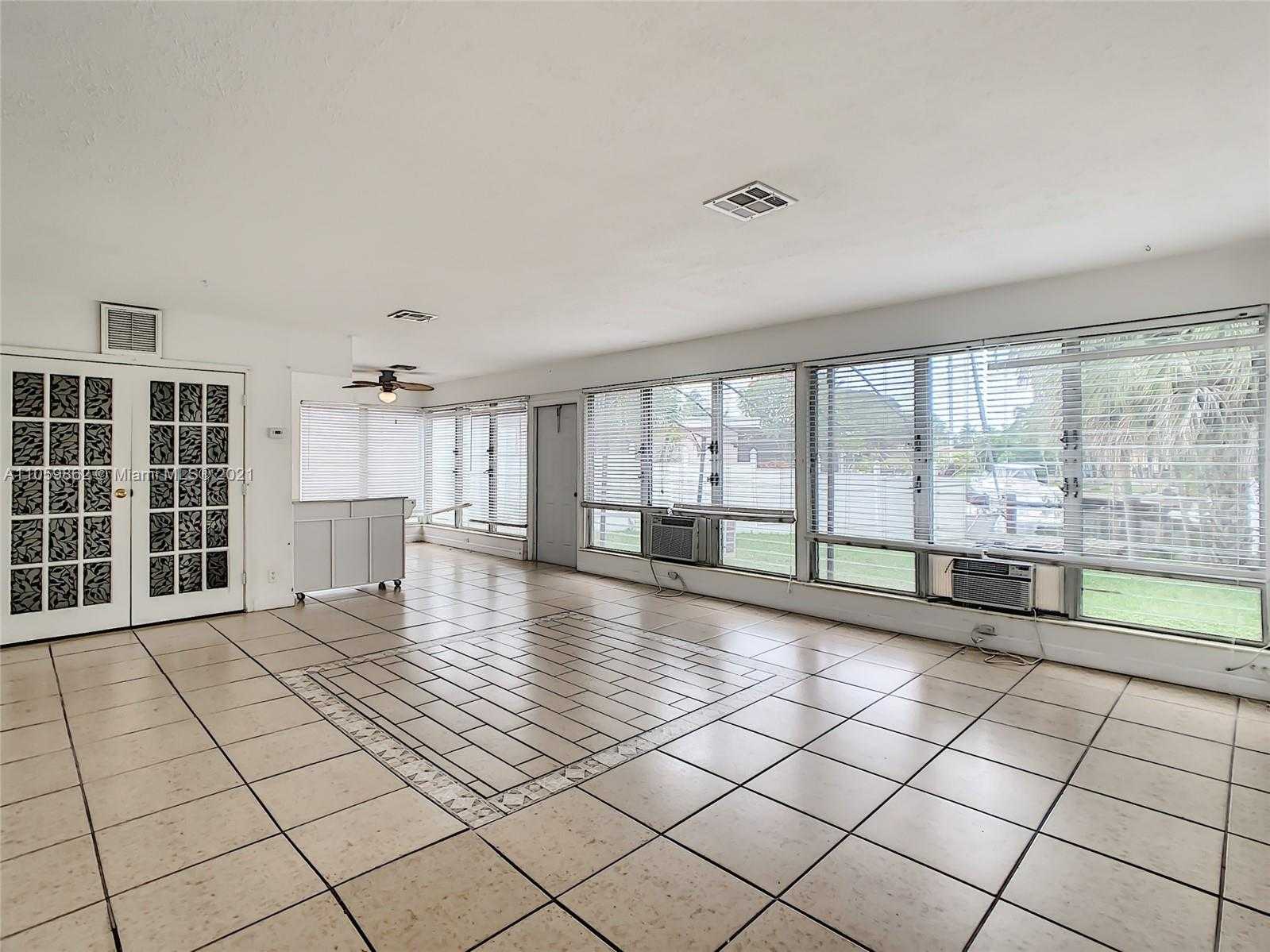 Small Image of 1001 ORANGE ISLE, Fort Lauderdale Number 12