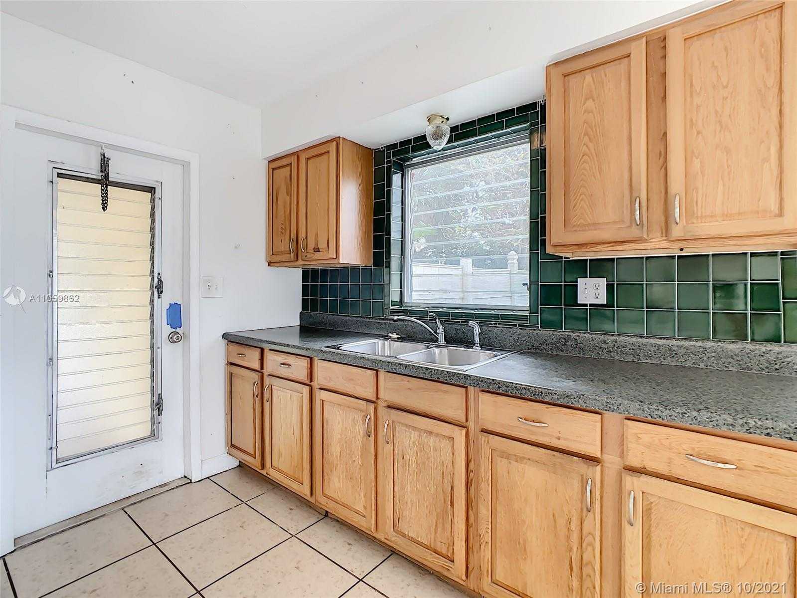 Small Image of 1001 ORANGE ISLE, Fort Lauderdale Number 17