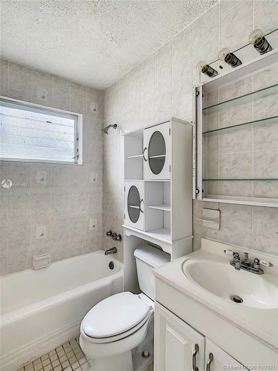 Small Image of 1001 ORANGE ISLE, Fort Lauderdale Number 21