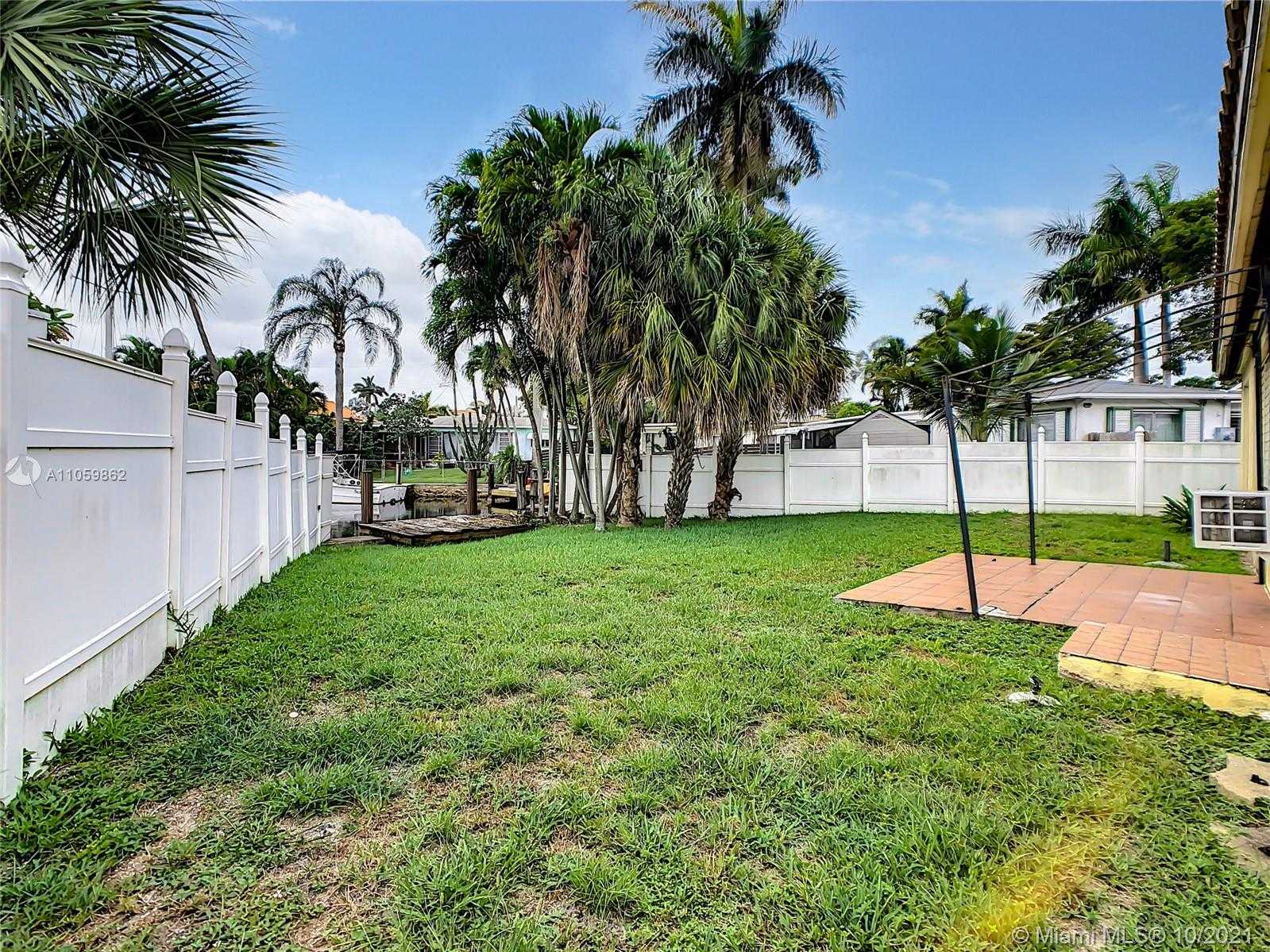 Small Image of 1001 ORANGE ISLE, Fort Lauderdale Number 29