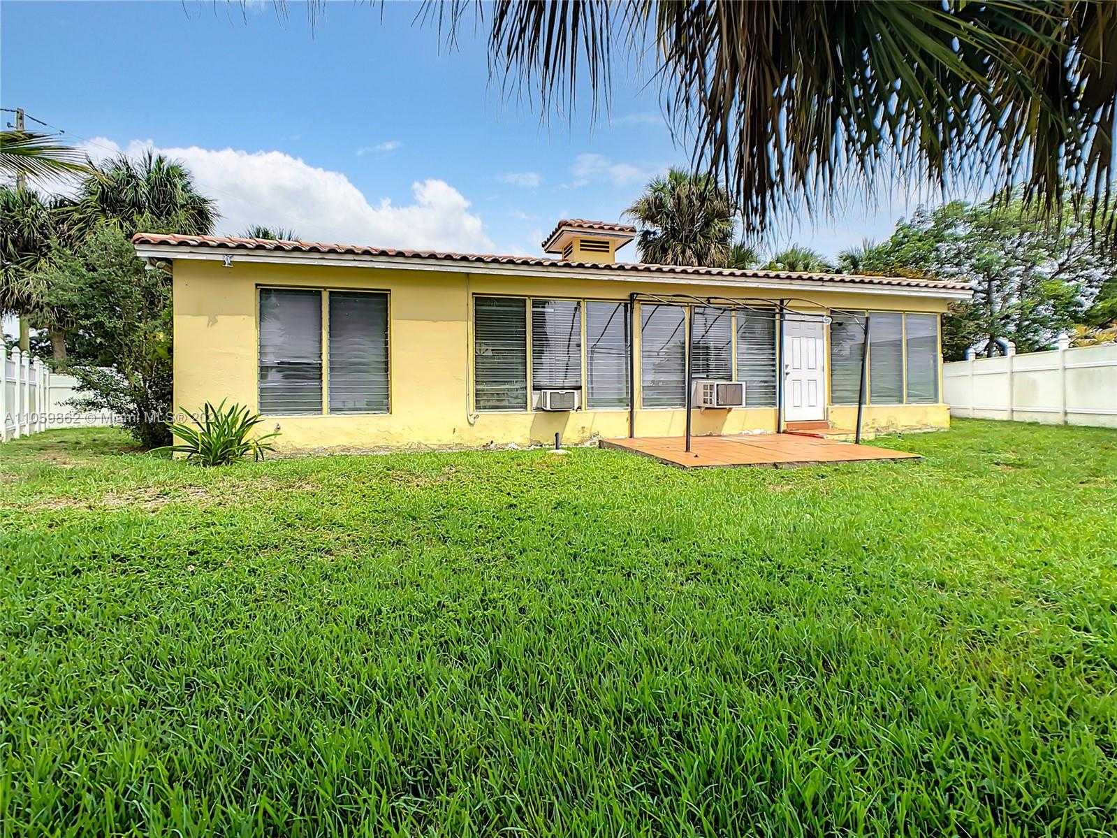 Small Image of 1001 ORANGE ISLE, Fort Lauderdale Number 30