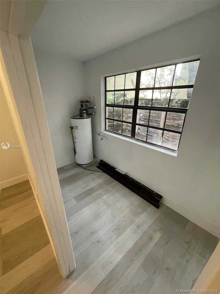 Small Image of 3429 FOXCROFT RD, Miramar Number 11