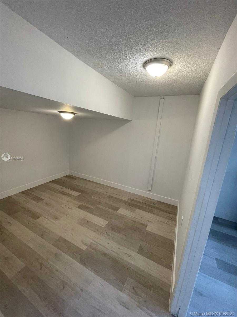 Small Image of 3429 FOXCROFT RD, Miramar Number 12