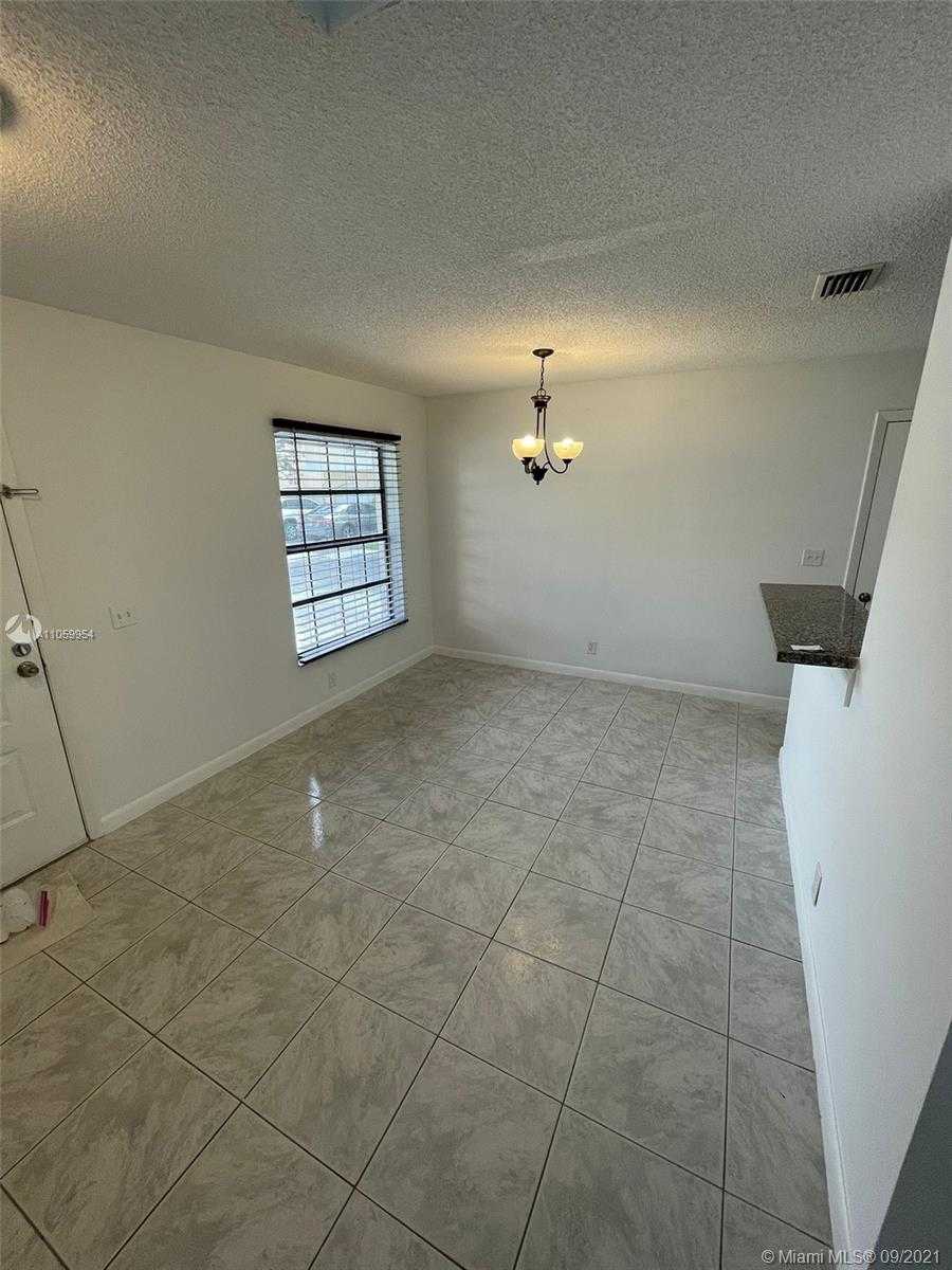 Small Image of 3429 FOXCROFT RD, Miramar Number 14