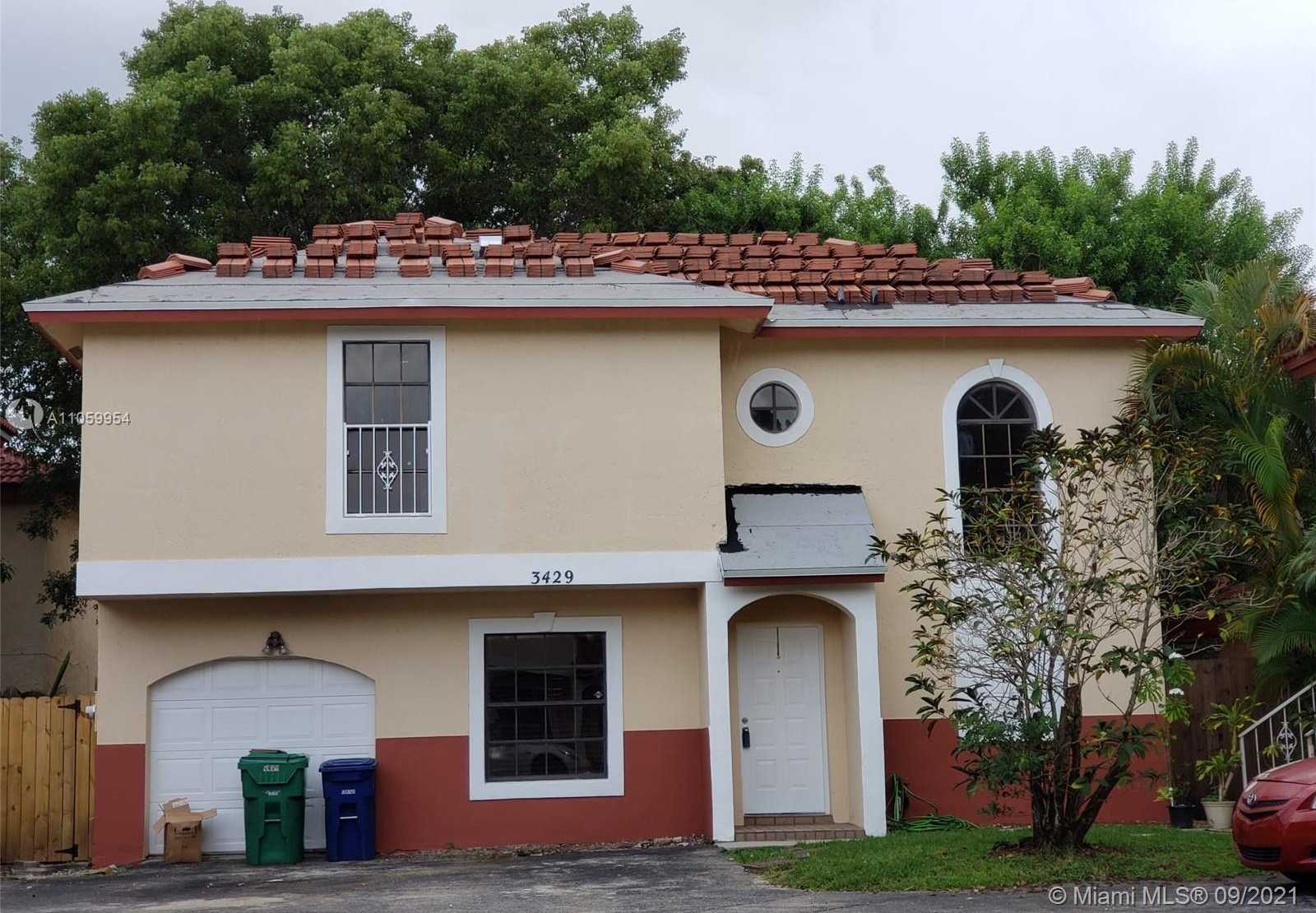 Small Image of 3429 FOXCROFT RD, Miramar Number 2