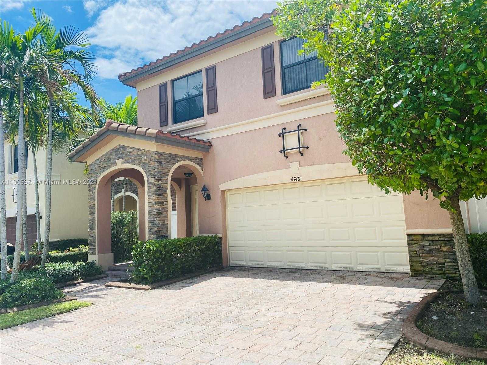 Small Image of 8748 WEST 33RD AVE, Hialeah Number 4