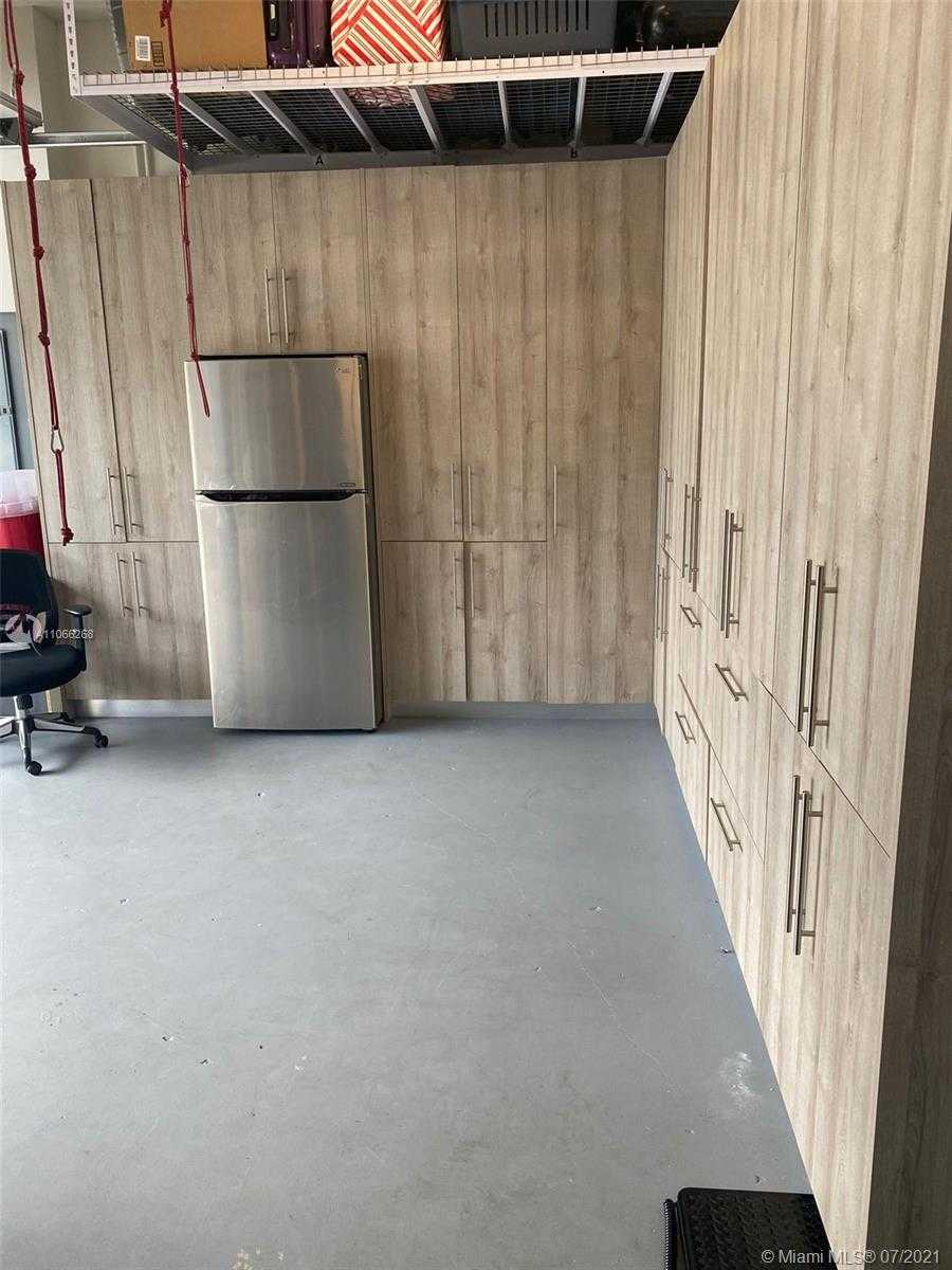 Small Image of 7509 NORTH WEST 99TH AVE, Doral Number 11