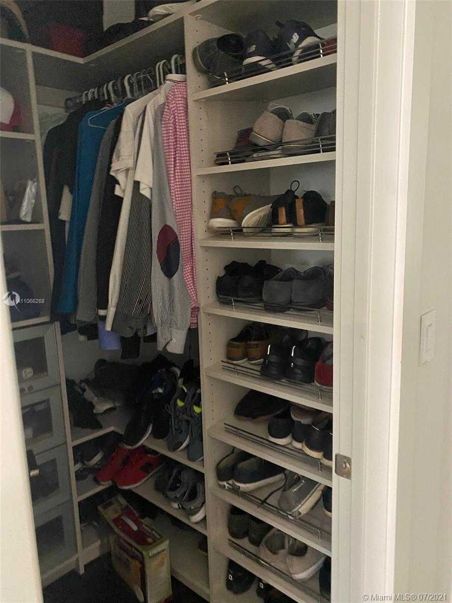 Small Image of 7509 NORTH WEST 99TH AVE, Doral Number 8