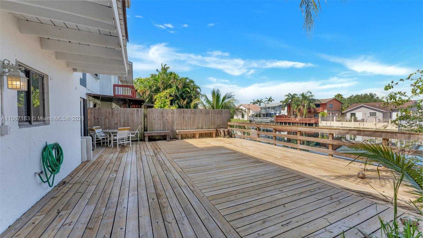 Small Image of 8200 SOUTH WEST 96TH CT, Miami Number 2