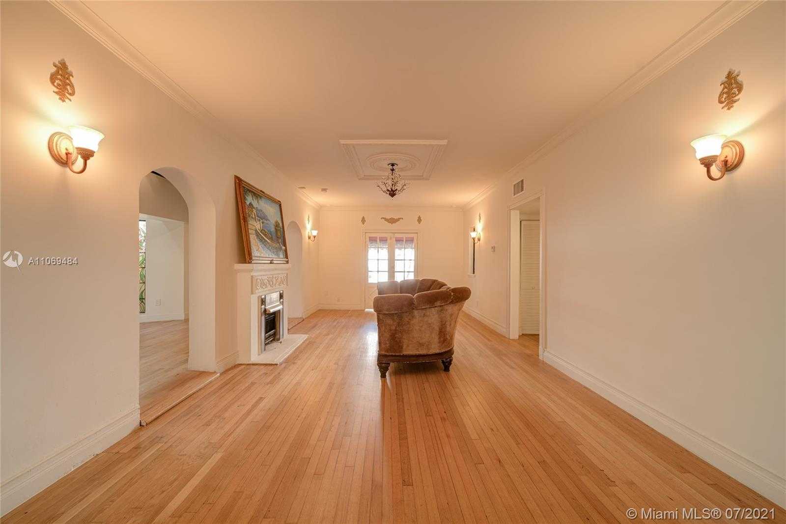 Small Image of 327 WEST 28TH ST, Miami Beach Number 10