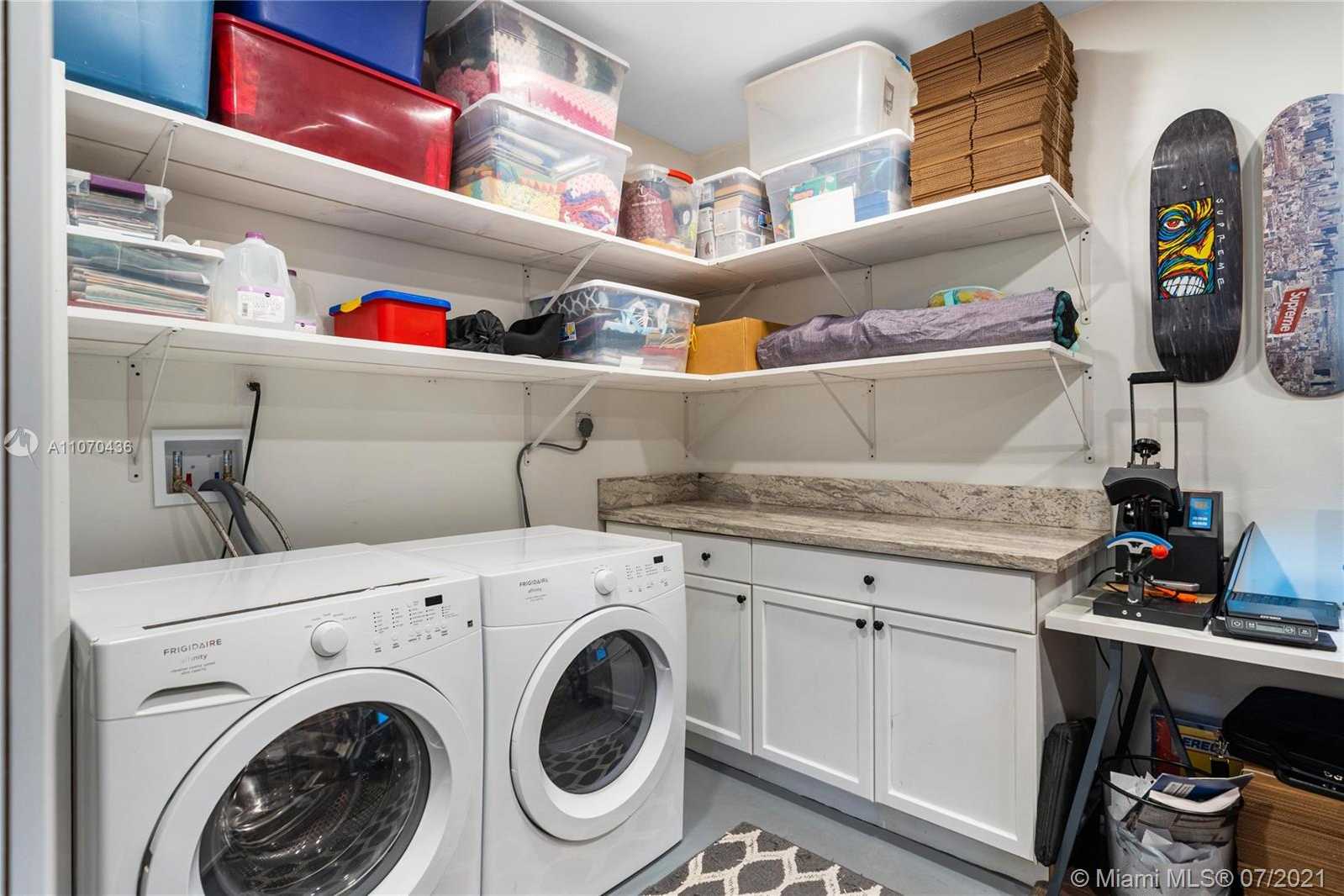Small Image of 9066 SOUTH WEST 148TH CT, Miami Number 10