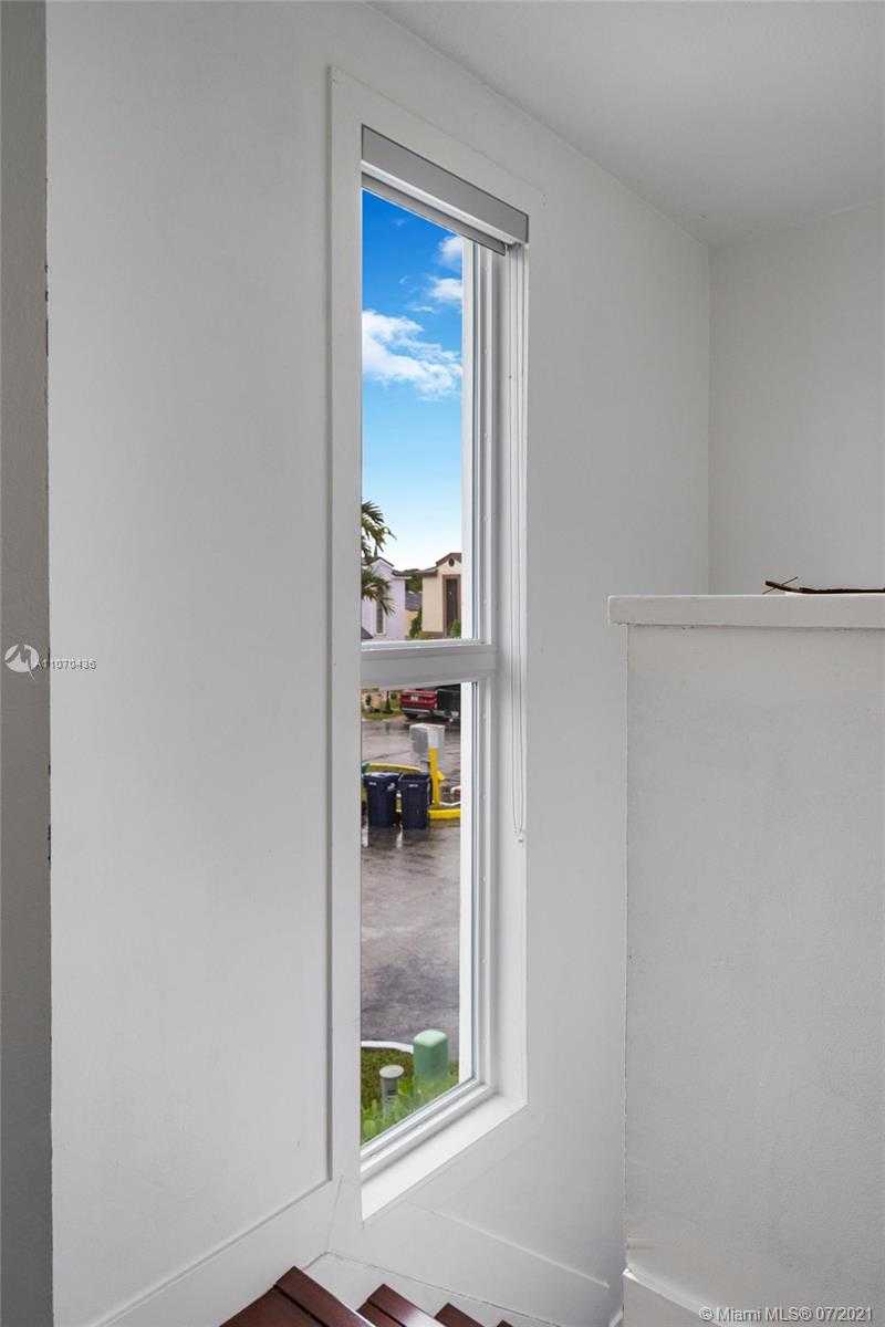 Small Image of 9066 SOUTH WEST 148TH CT, Miami Number 11