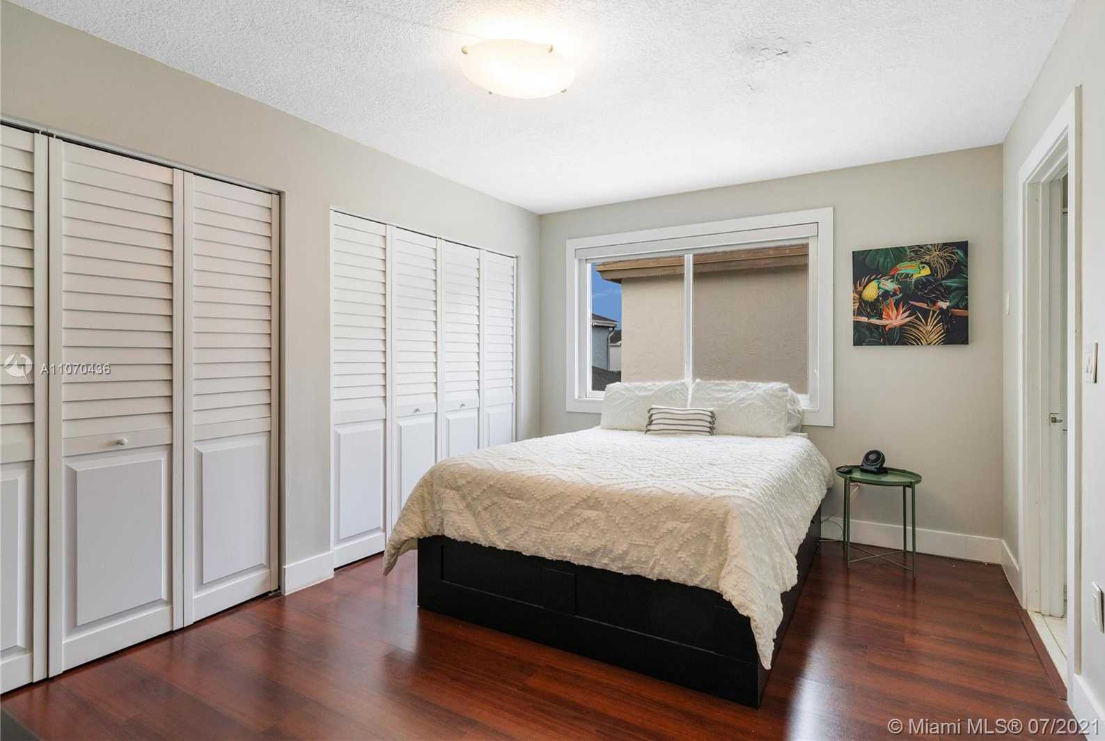 Small Image of 9066 SOUTH WEST 148TH CT, Miami Number 14