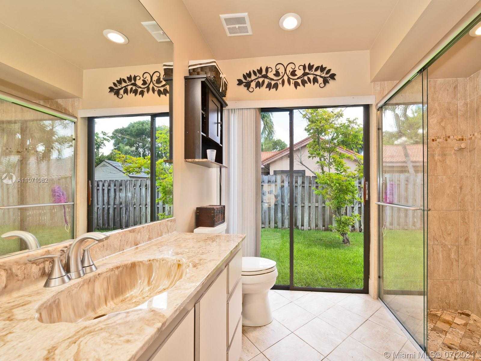 Small Image of 10401 NORTH WEST 7TH ST, Plantation Number 18