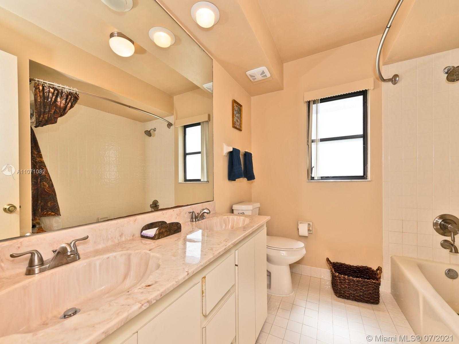 Small Image of 10401 NORTH WEST 7TH ST, Plantation Number 20