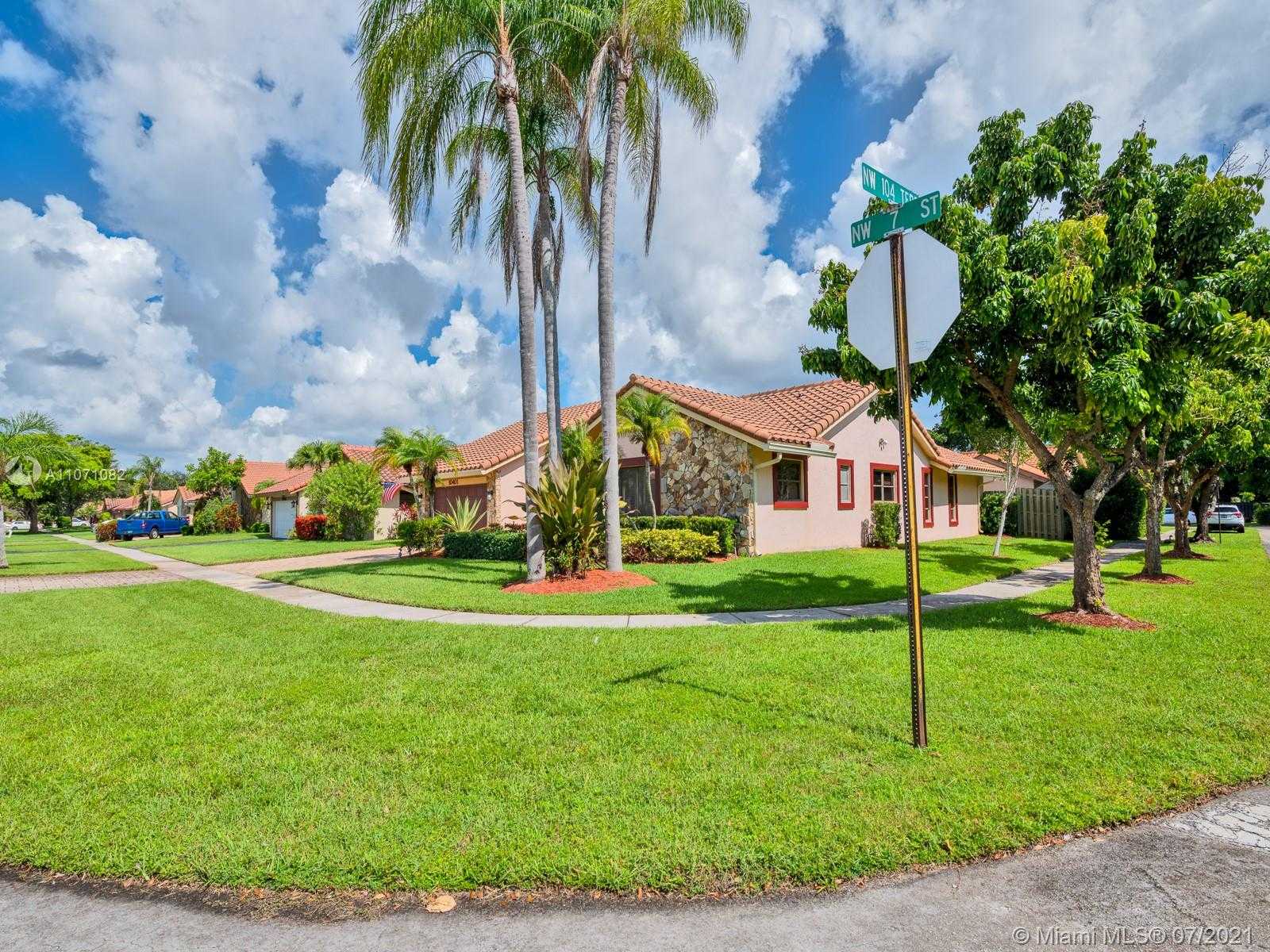 Small Image of 10401 NORTH WEST 7TH ST, Plantation Number 3