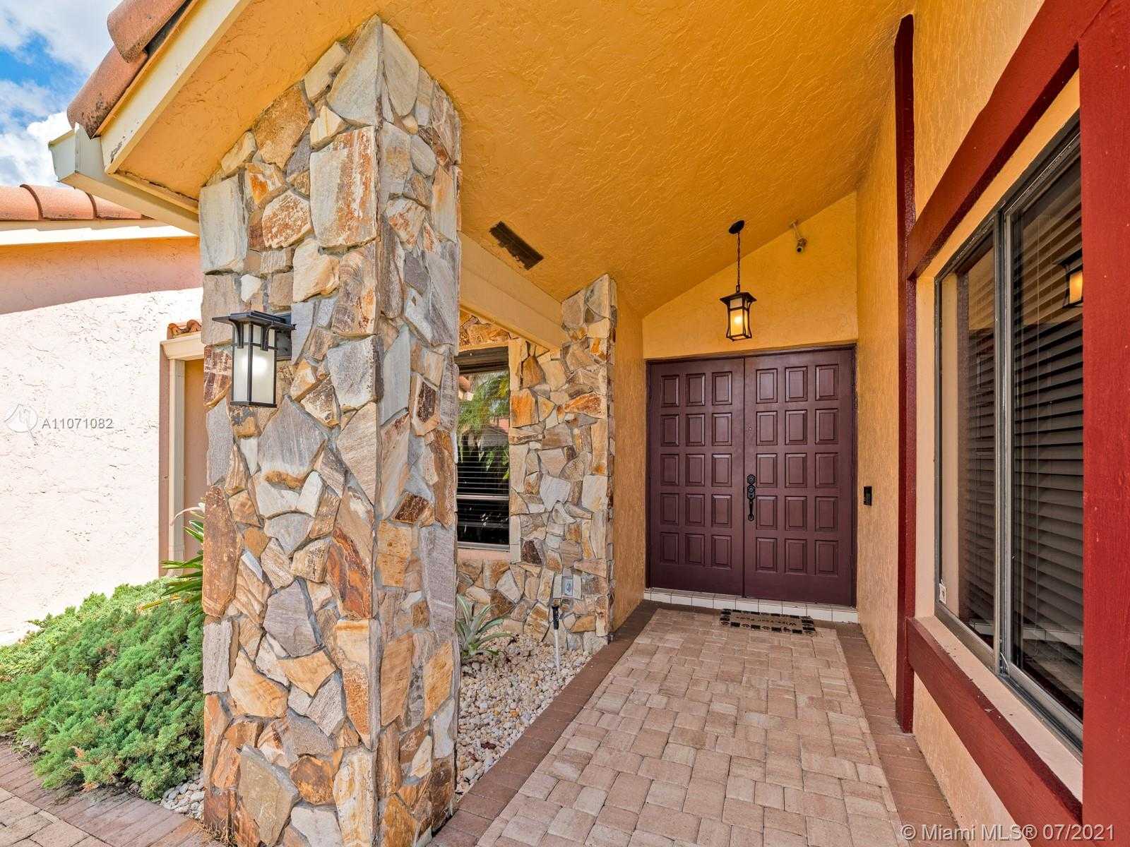 Small Image of 10401 NORTH WEST 7TH ST, Plantation Number 6
